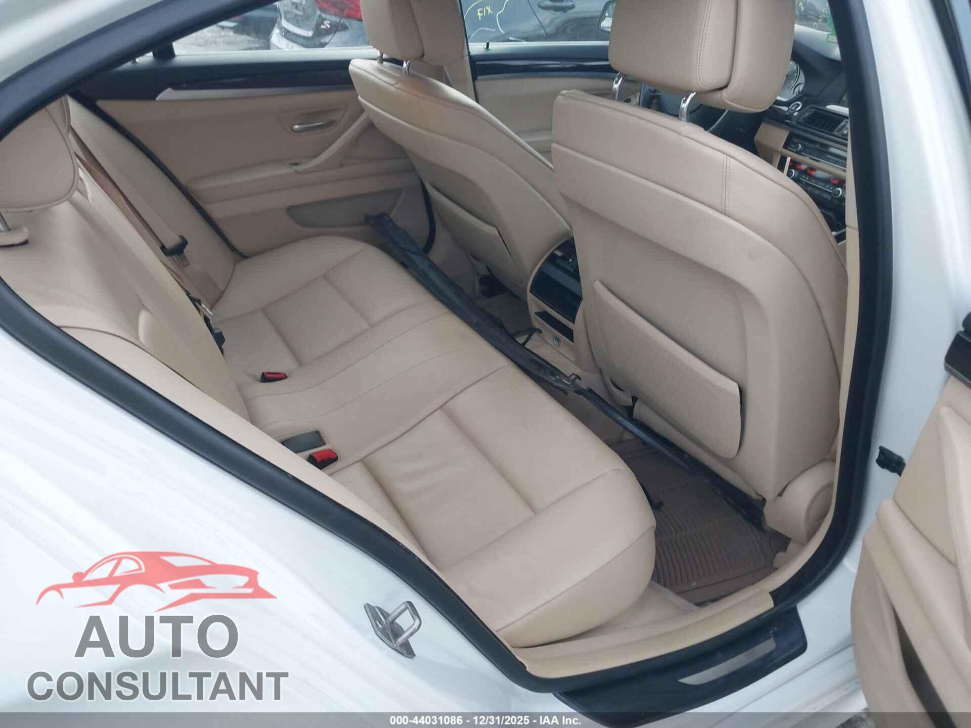 BMW 528I 2013 - WBAXH5C56DDW13361