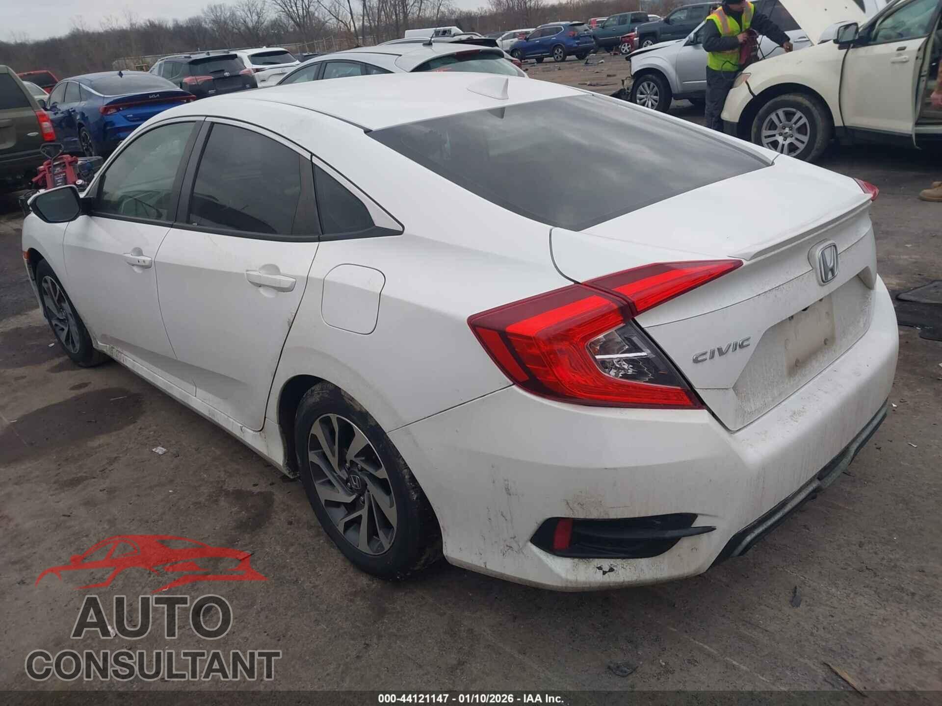 HONDA CIVIC 2018 - JHMFC1F30JX041485