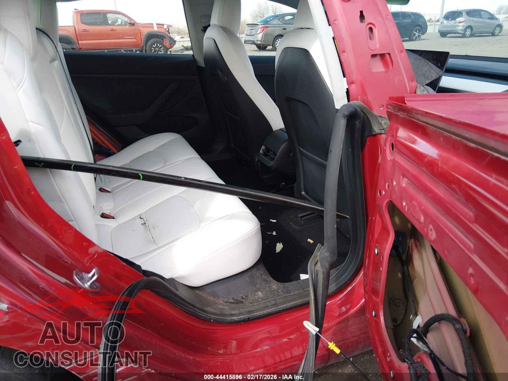TESLA MODEL 3 2022 - 5YJ3E1EB7NF276411
