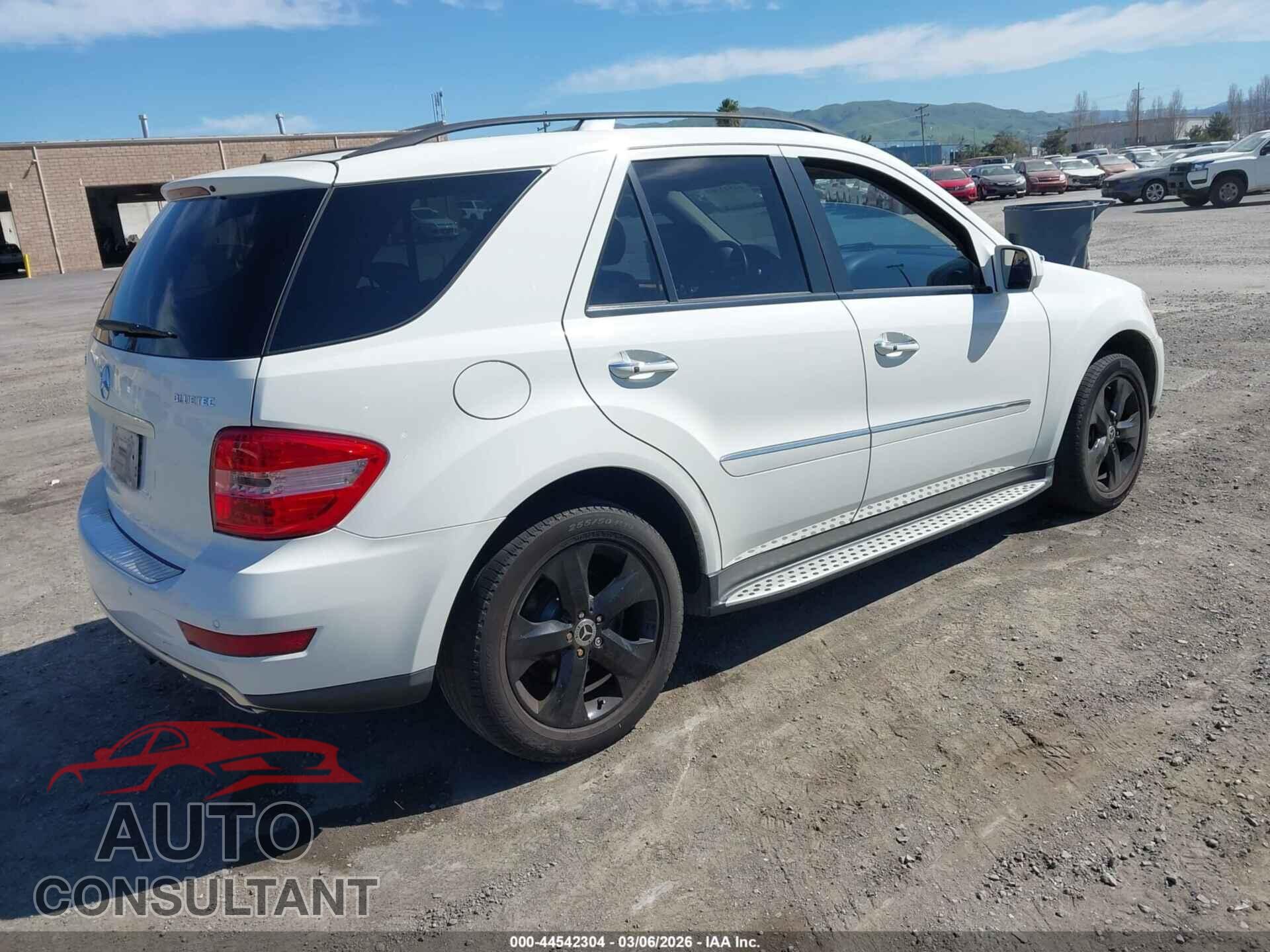 MERCEDES-BENZ ML 320 BLUETEC 2009 - 4JGBB25E79A500937
