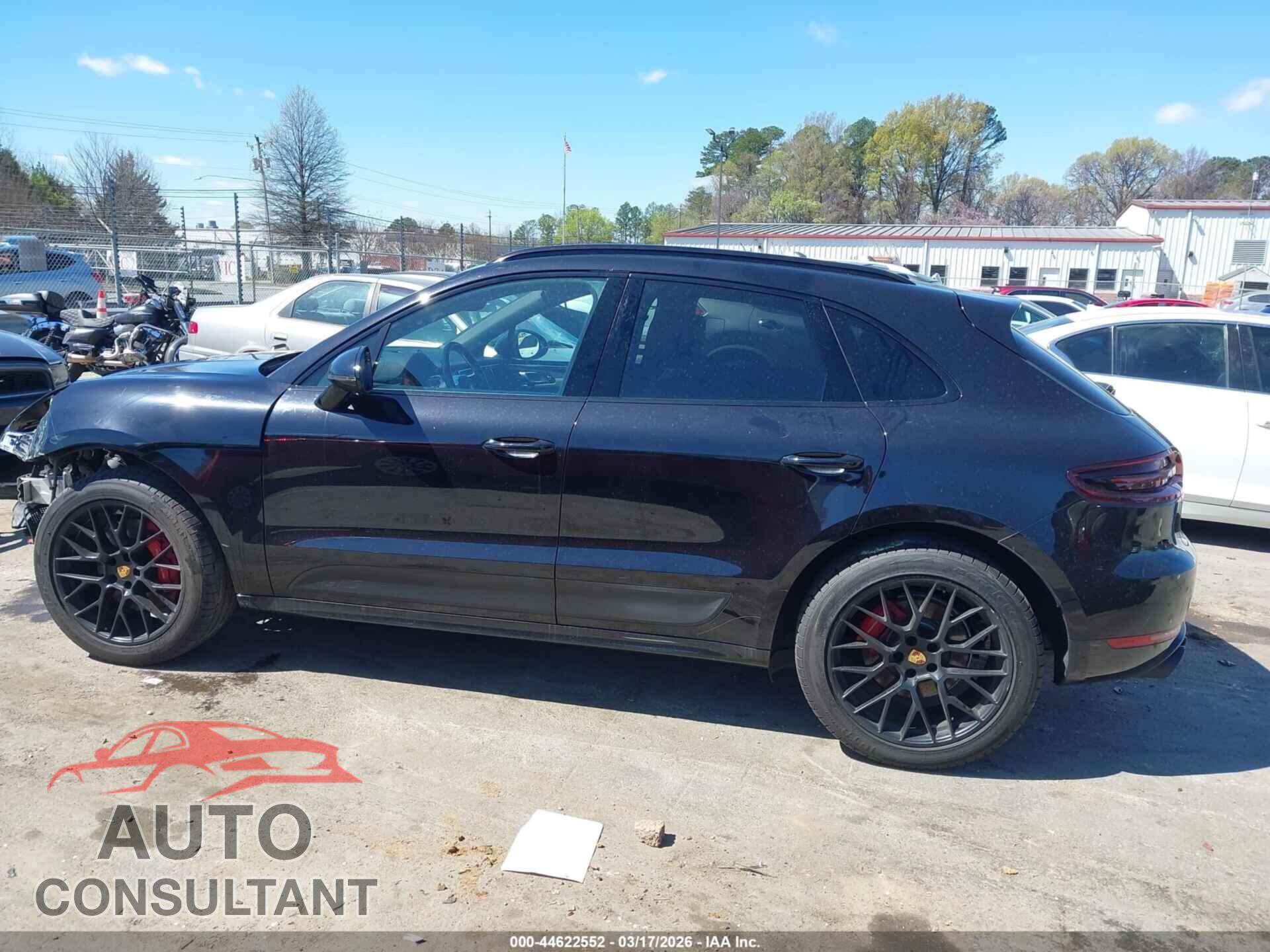 PORSCHE MACAN 2018 - WP1AG2A58JLB65184
