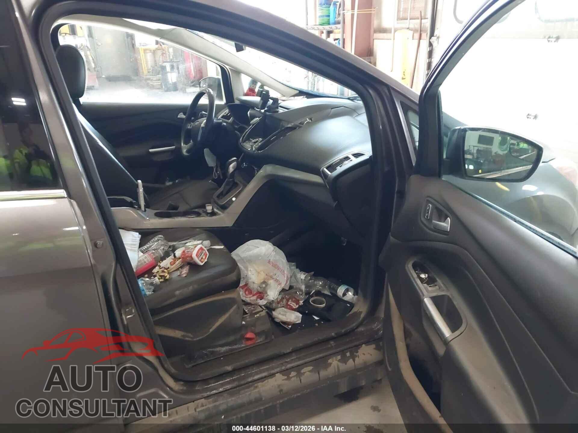 FORD C-MAX ENERGI 2013 - 1FADP5CU5DL535411
