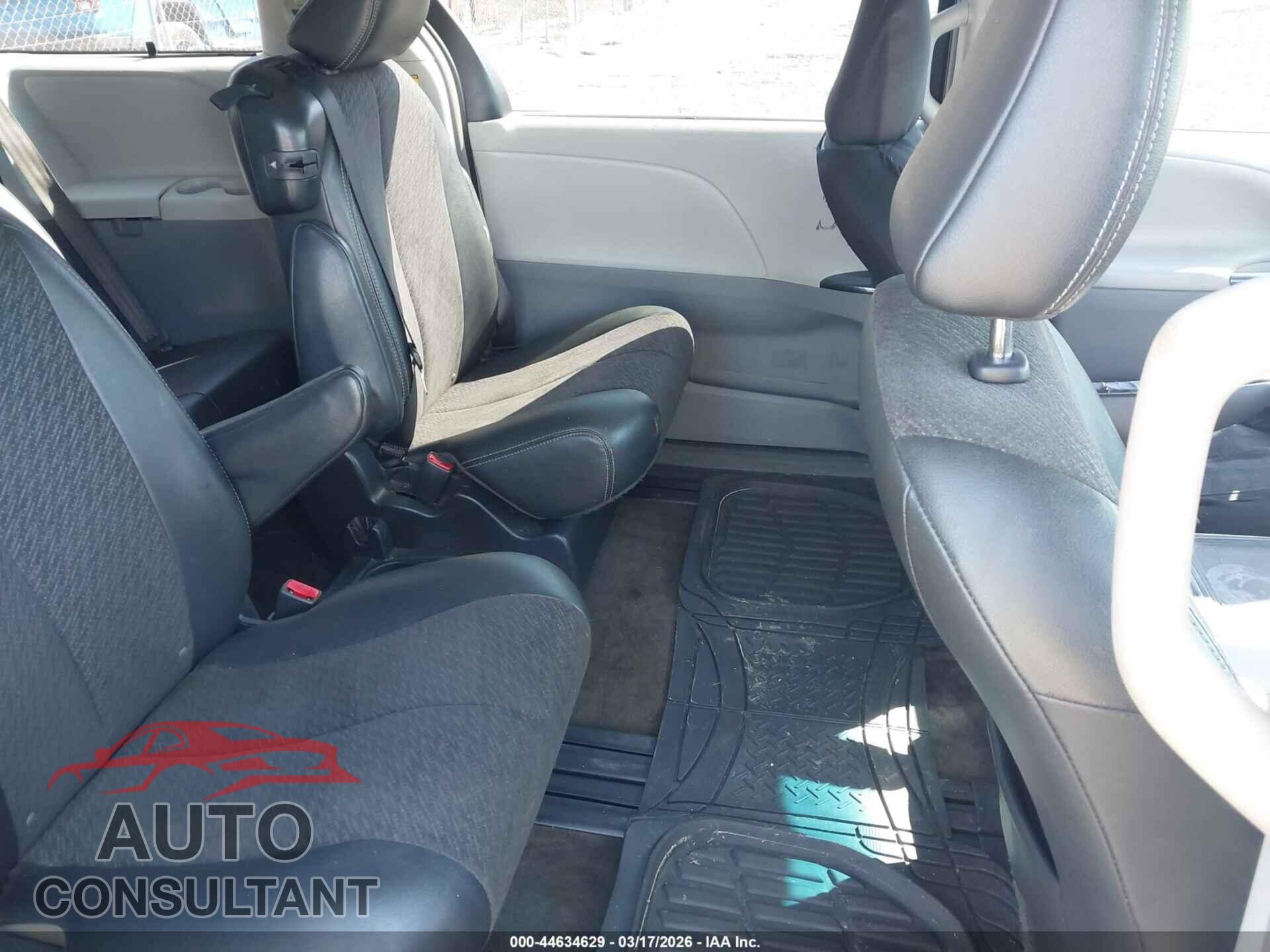 TOYOTA SIENNA 2012 - 5TDXK3DC5CS188773
