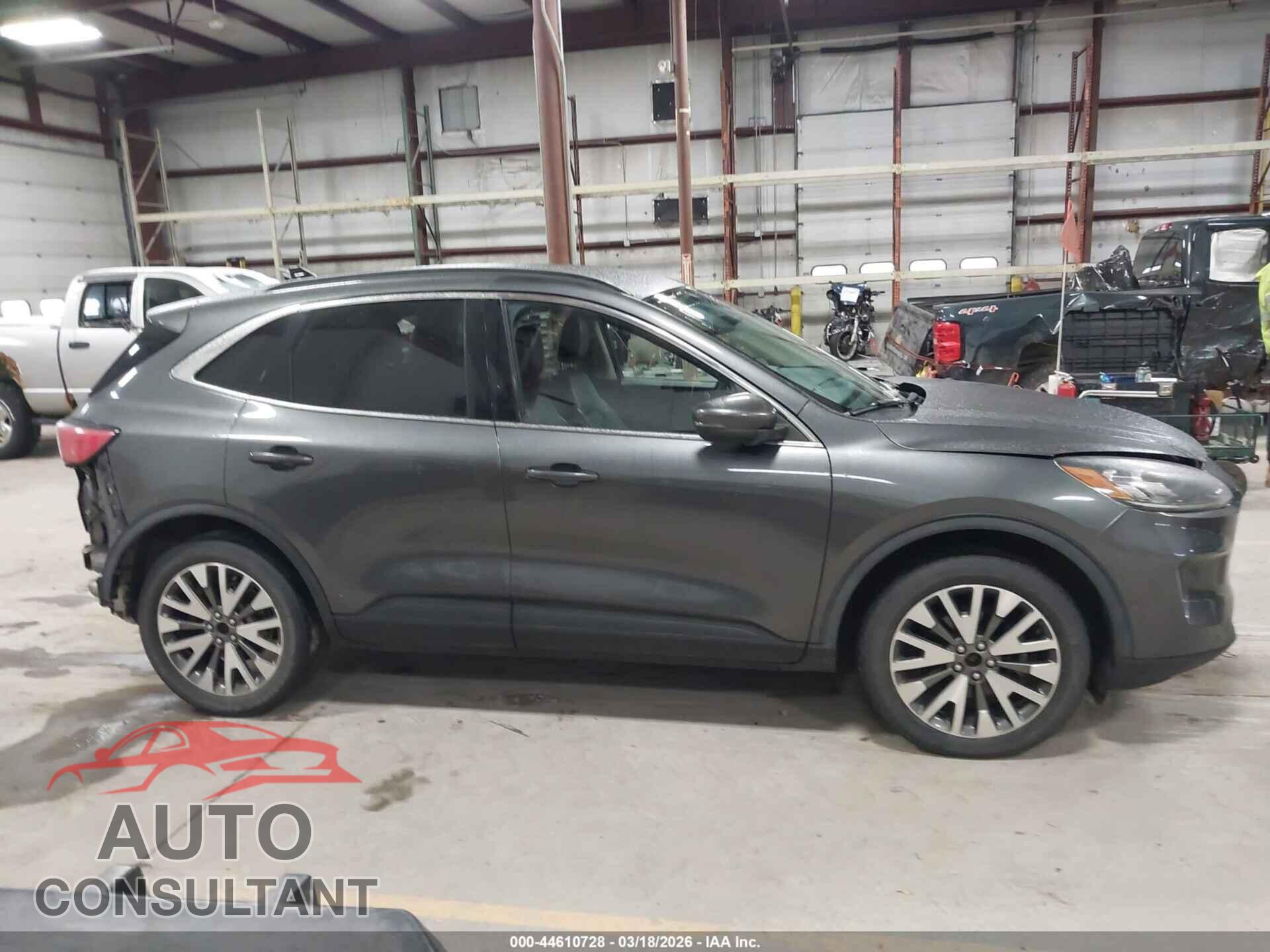 FORD ESCAPE 2020 - 1FMCU9J98LUA81423