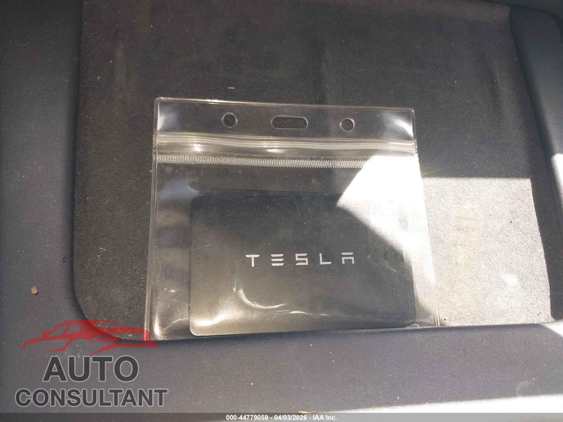 TESLA MODEL 3 2022 - 5YJ3E1EC2NF275885