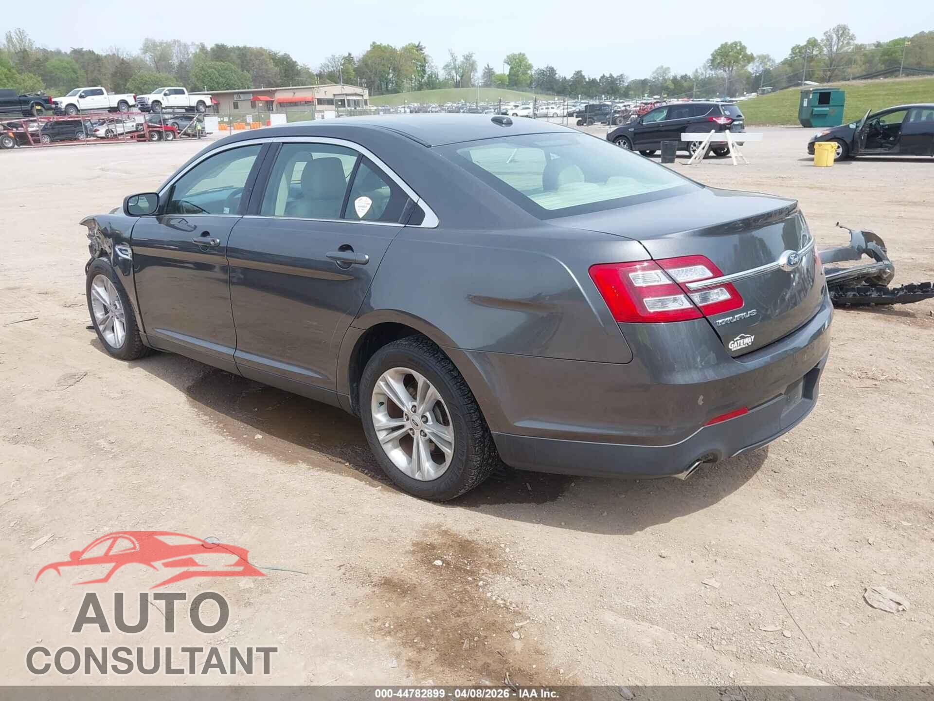 FORD TAURUS 2019 - 1FAHP2D80KG107351