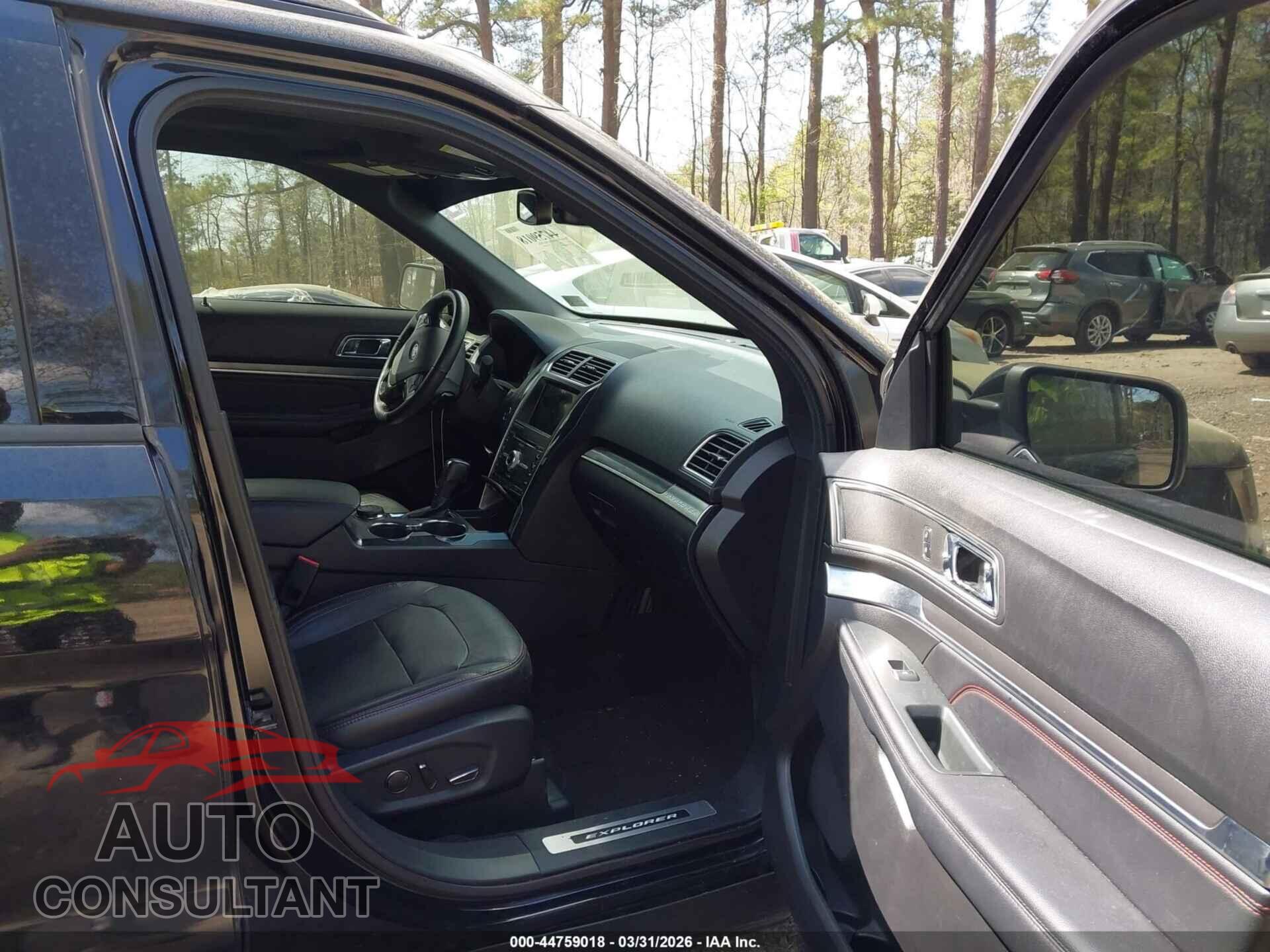 FORD EXPLORER 2018 - 1FM5K8GT8JGB27629