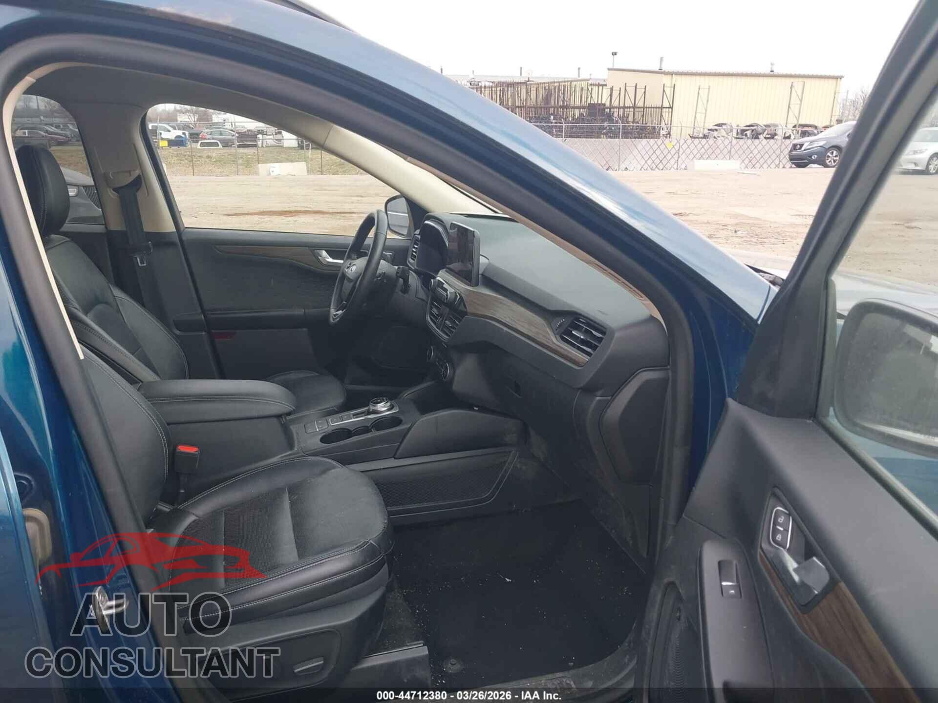FORD ESCAPE 2020 - 1FMCU9J98LUA74214