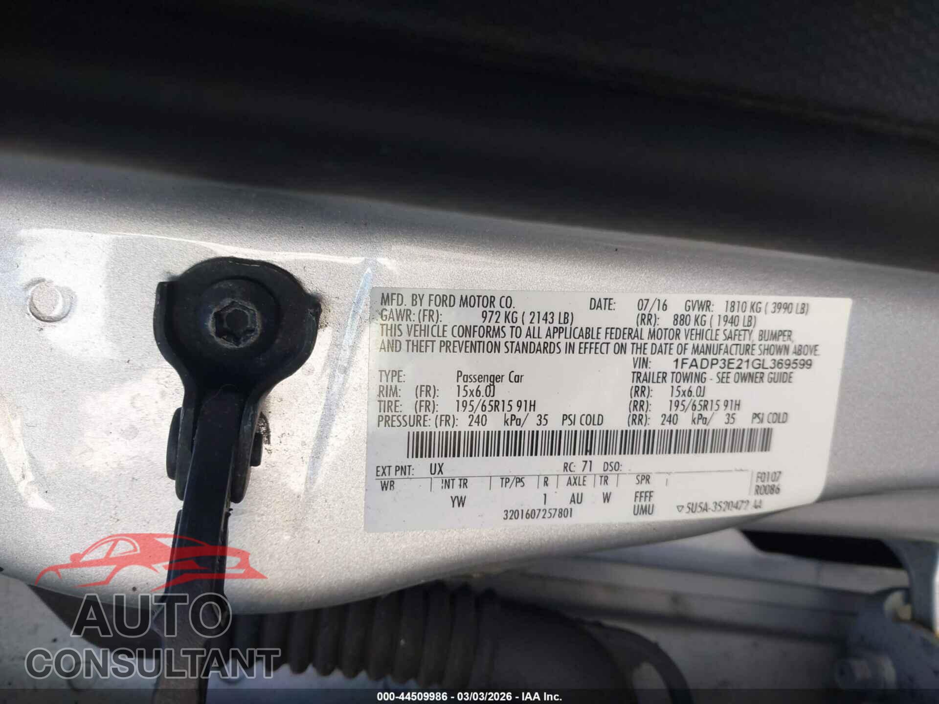FORD FOCUS 2016 - 1FADP3E21GL369599