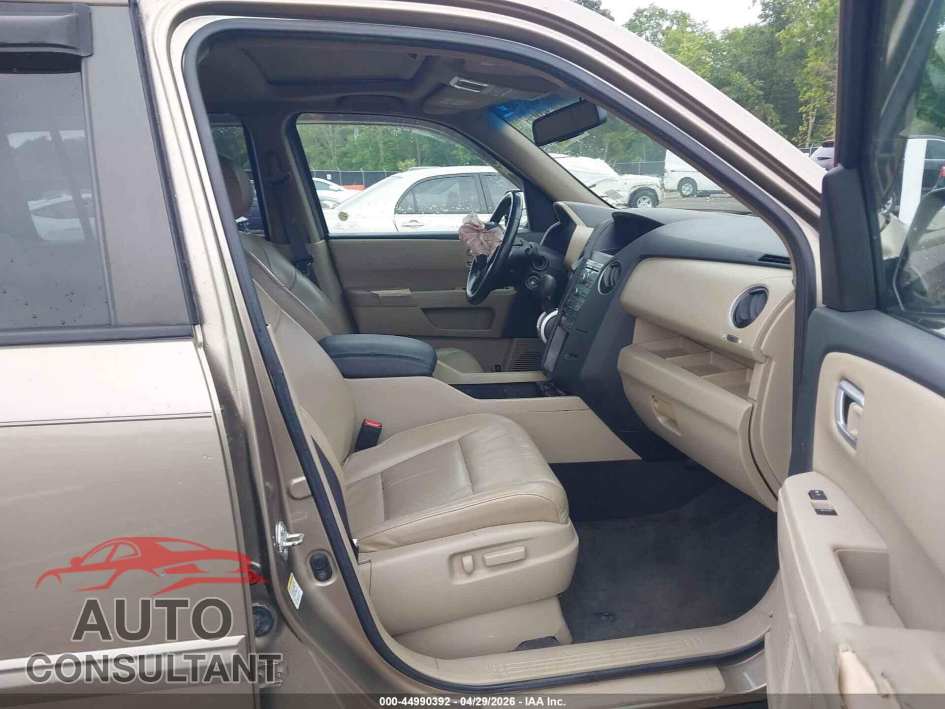 HONDA PILOT 2011 - 5FNYF3H52BB013663