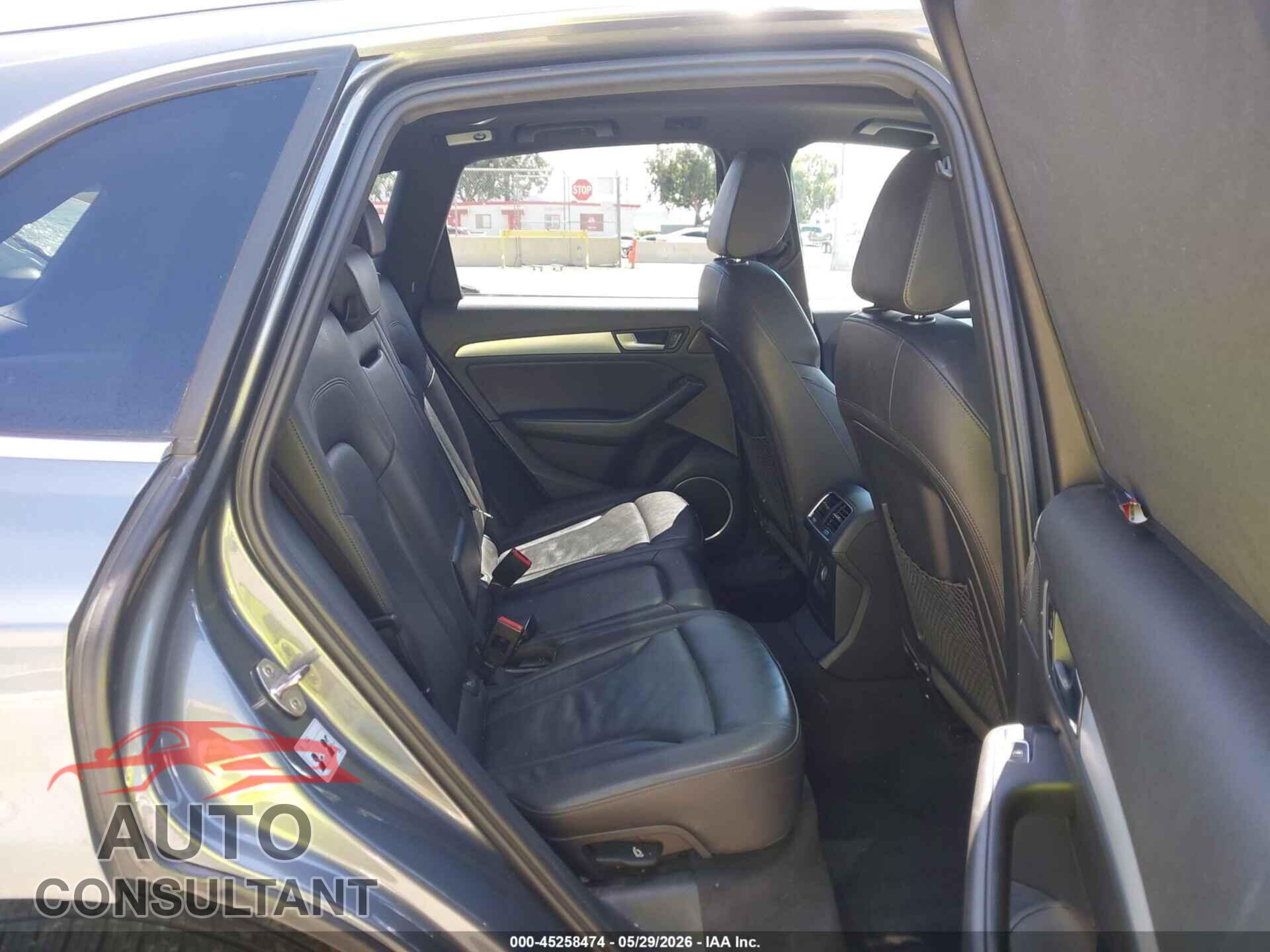 AUDI Q5 2017 - WA1M2AFP9HA043855