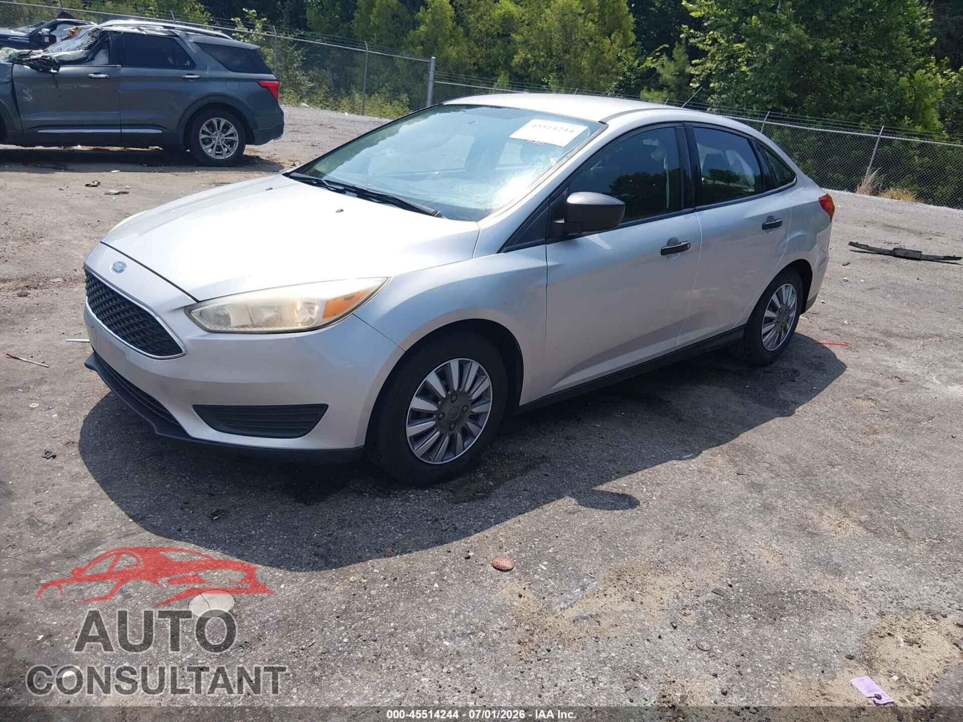 FORD FOCUS 2017 - 1FADP3E23HL312161