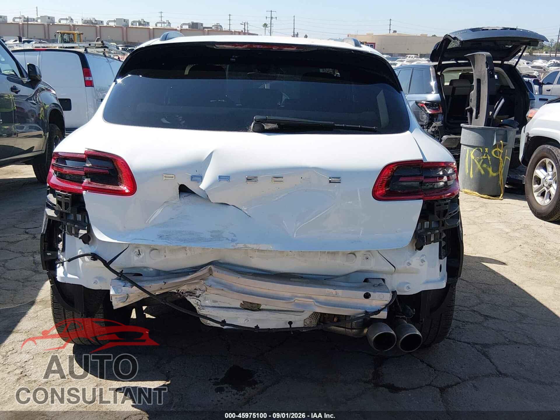 PORSCHE MACAN 2015 - WP1AB2A59FLB60579