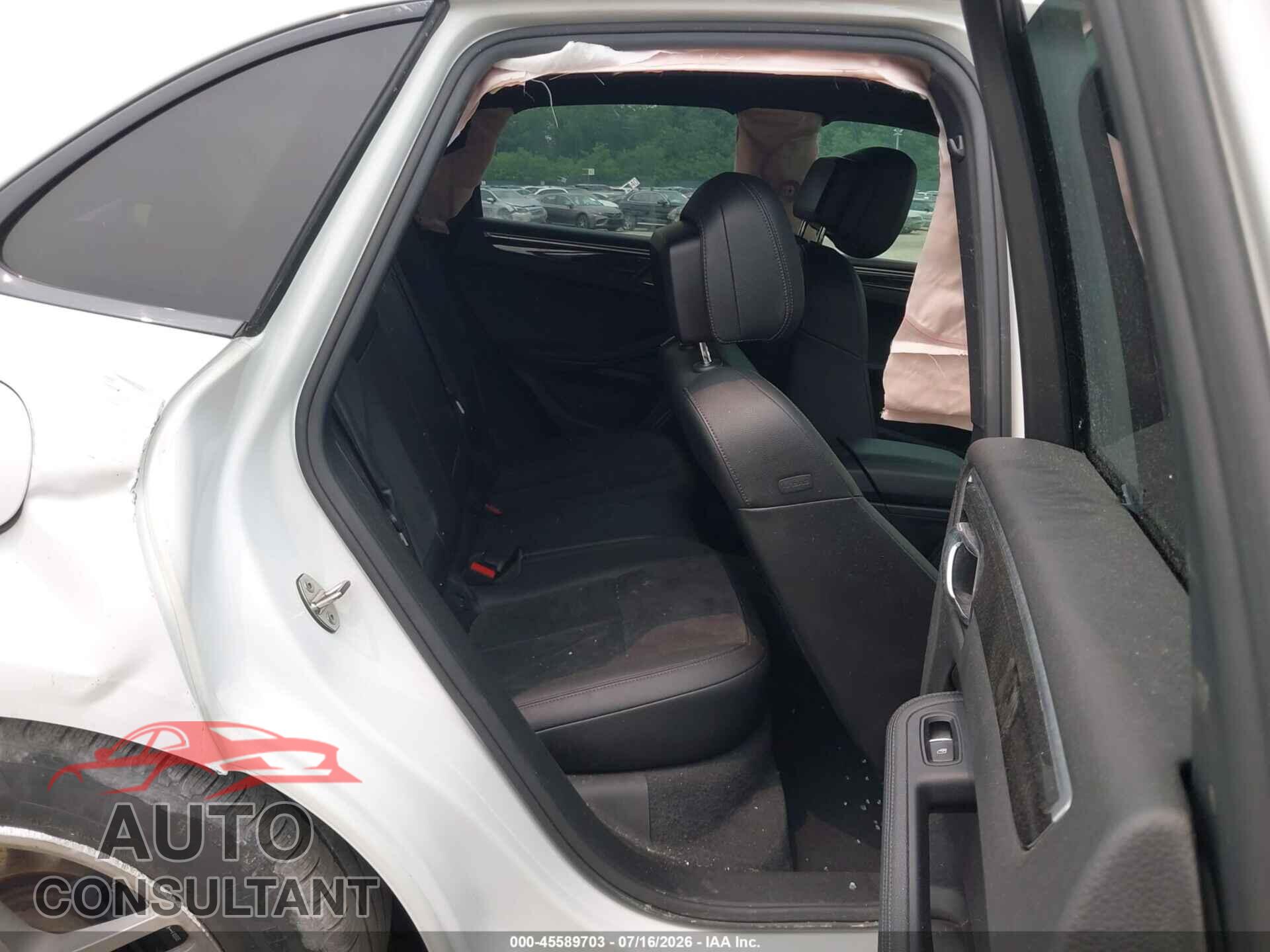 PORSCHE MACAN 2018 - WP1AA2A53JLB02401
