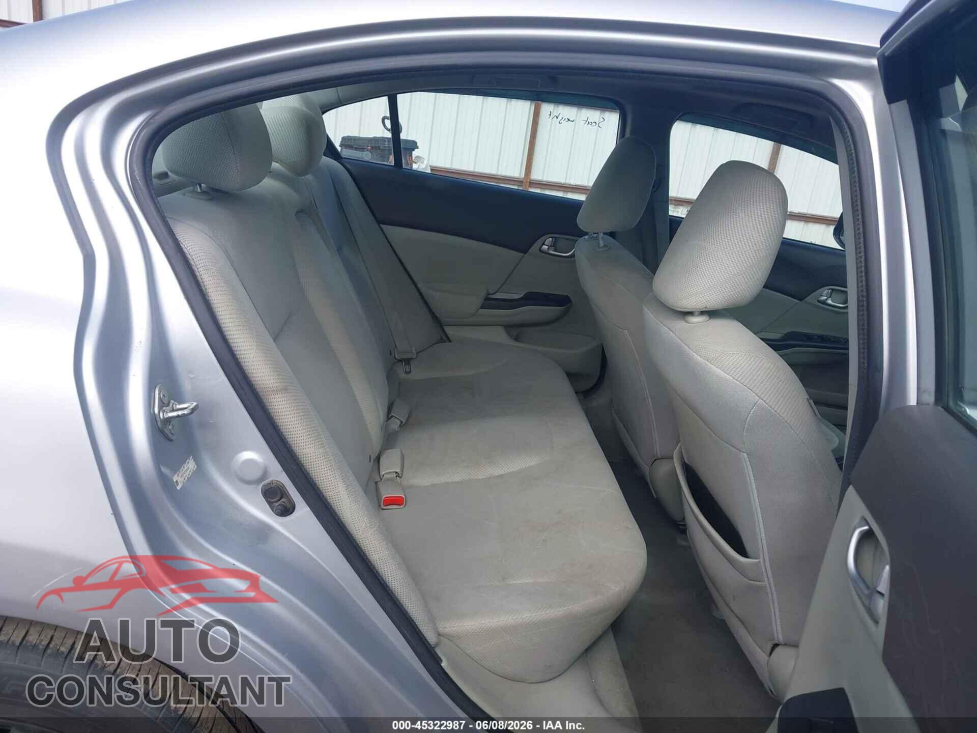 HONDA CIVIC 2012 - 2HGFB2F82CH588045