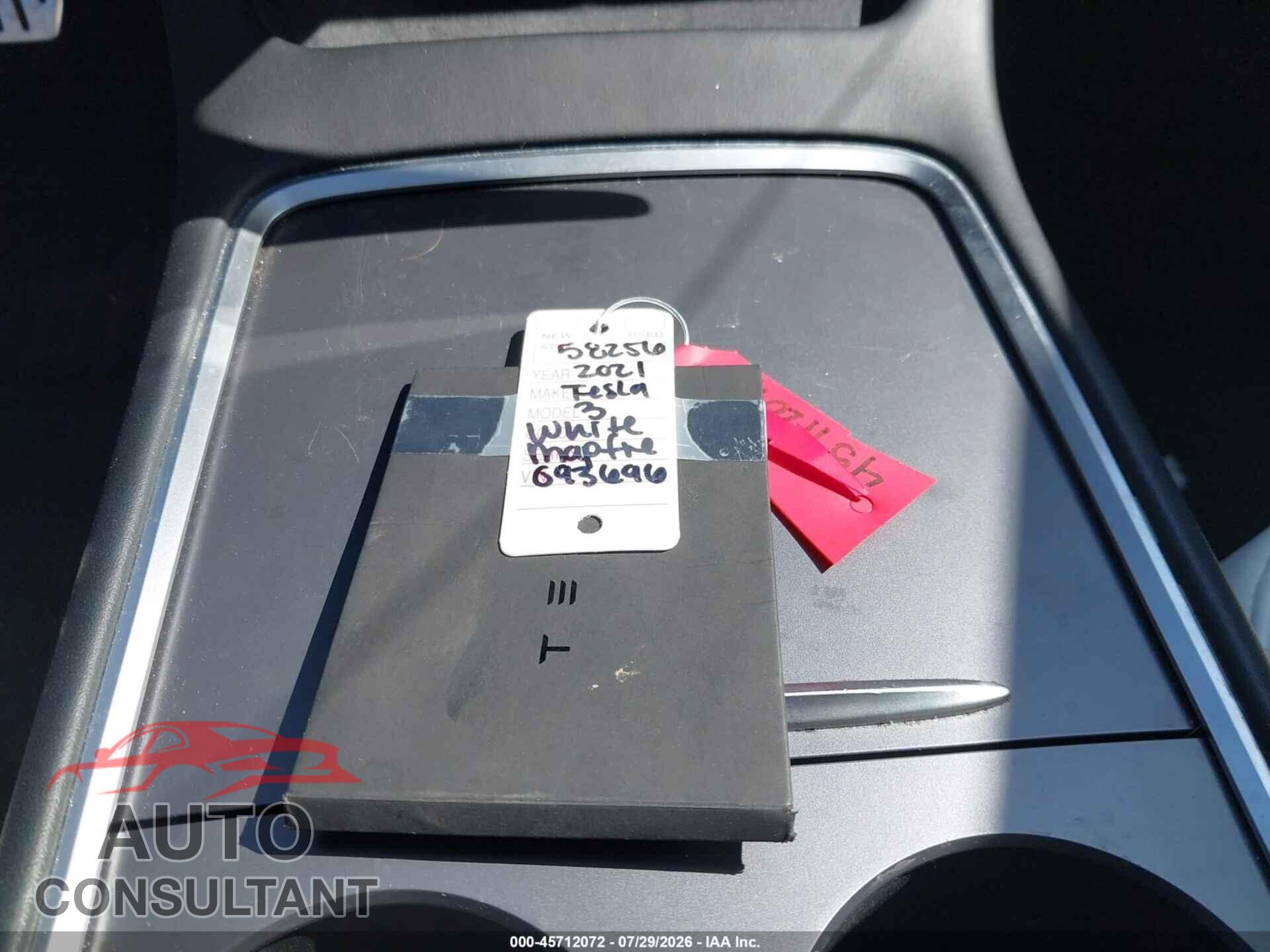 TESLA MODEL 3 2021 - 5YJ3E1EC0MF093696