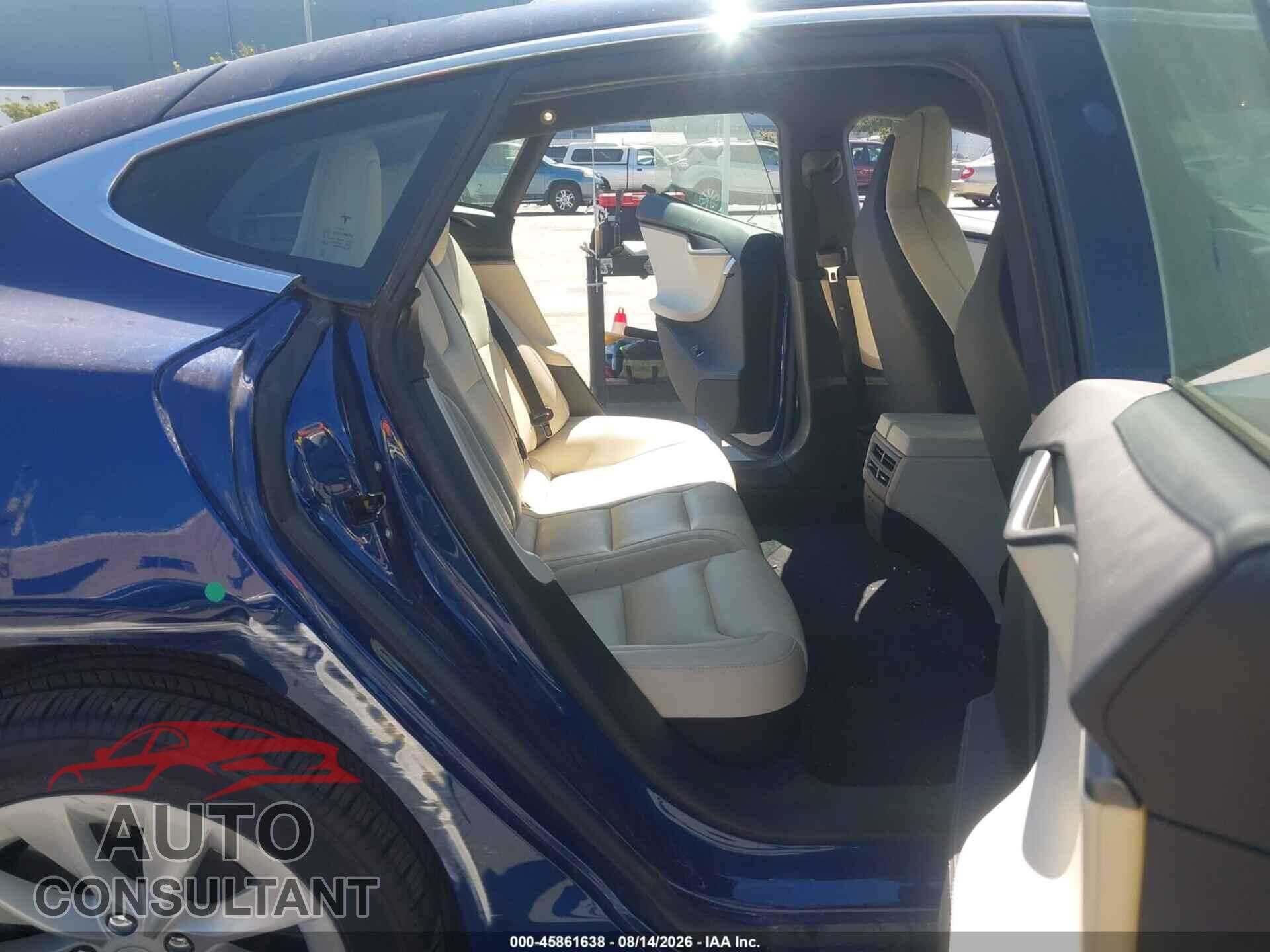 TESLA MODEL S 2020 - 5YJSA1E23LF359208