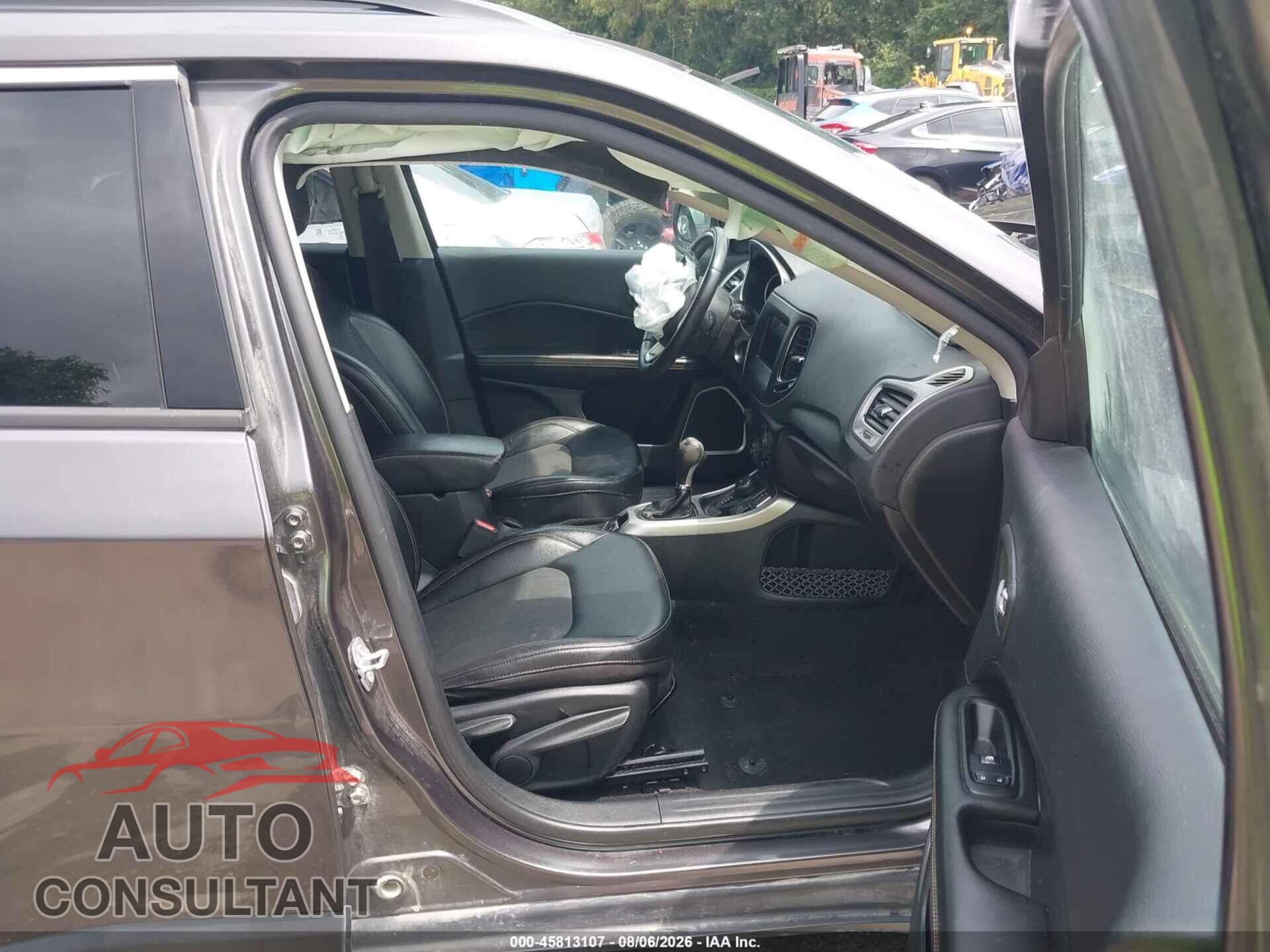 JEEP COMPASS 2019 - 3C4NJDBB2KT767721