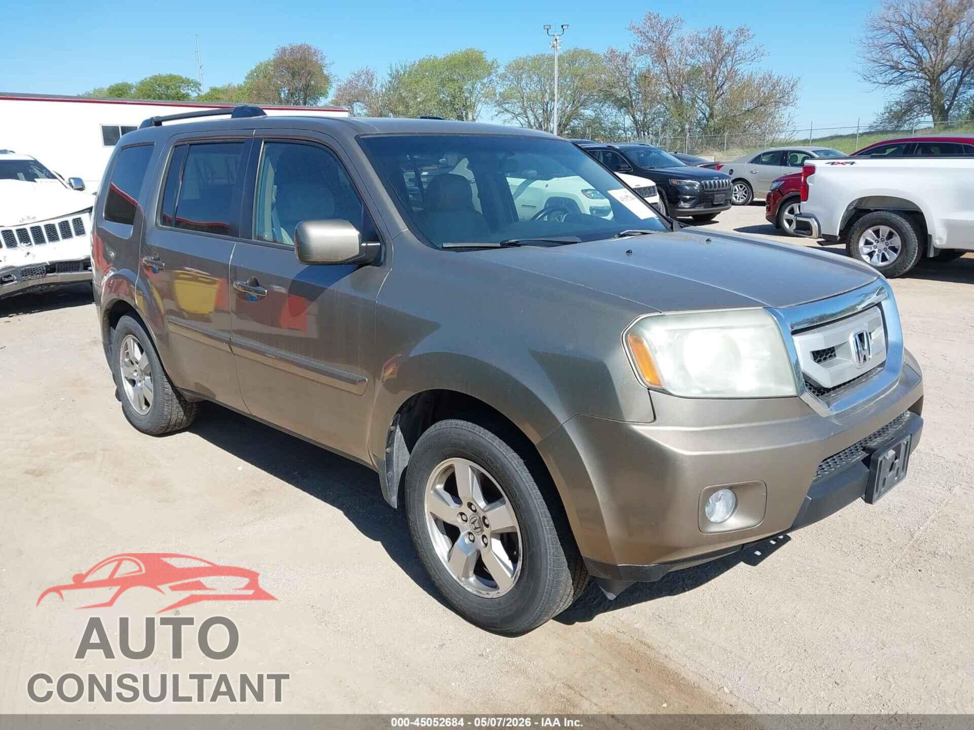 HONDA PILOT 2011 - 5FNYF4H68BB082548