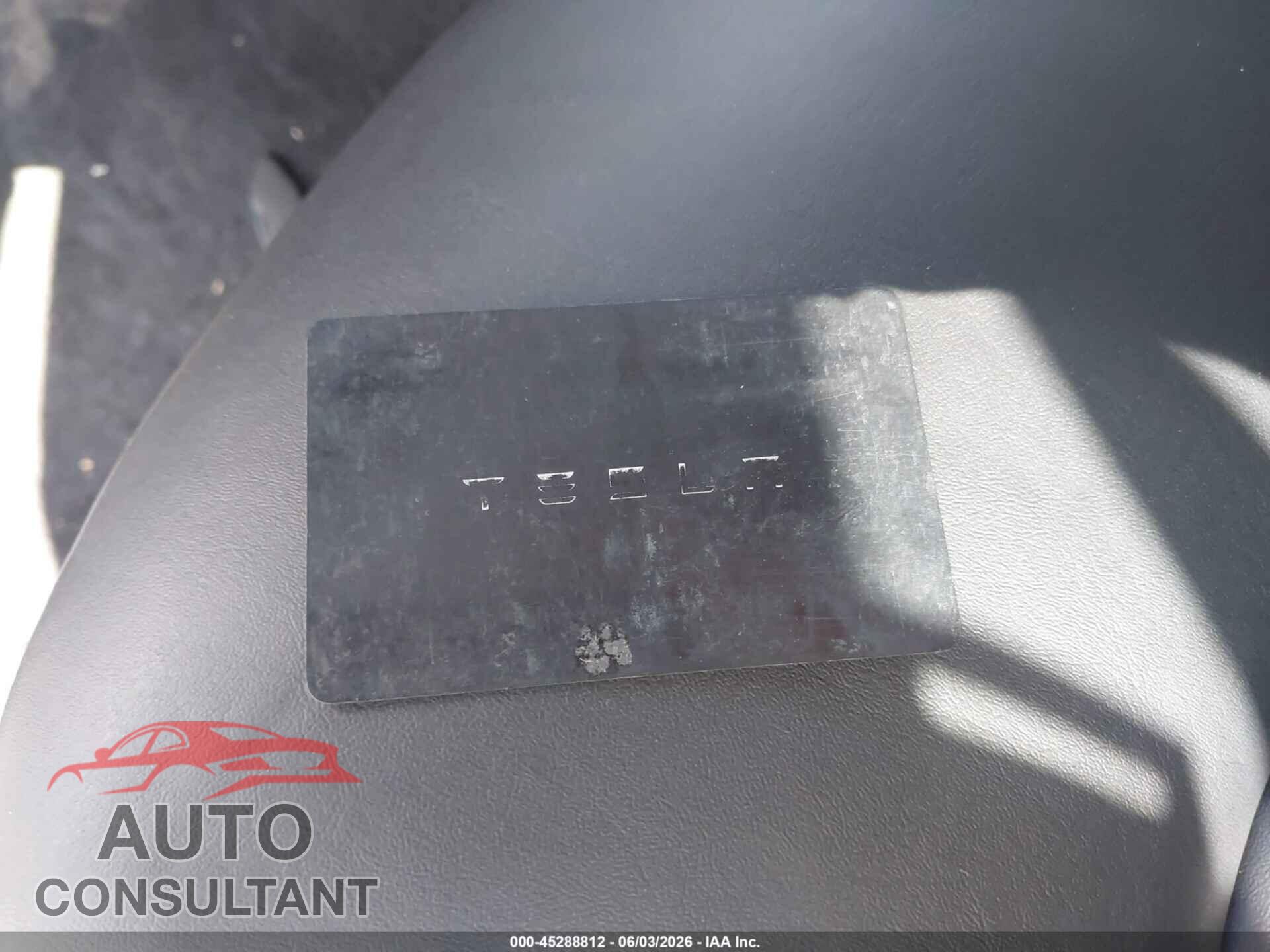 TESLA MODEL 3 2020 - 5YJ3E1EA1LF718586