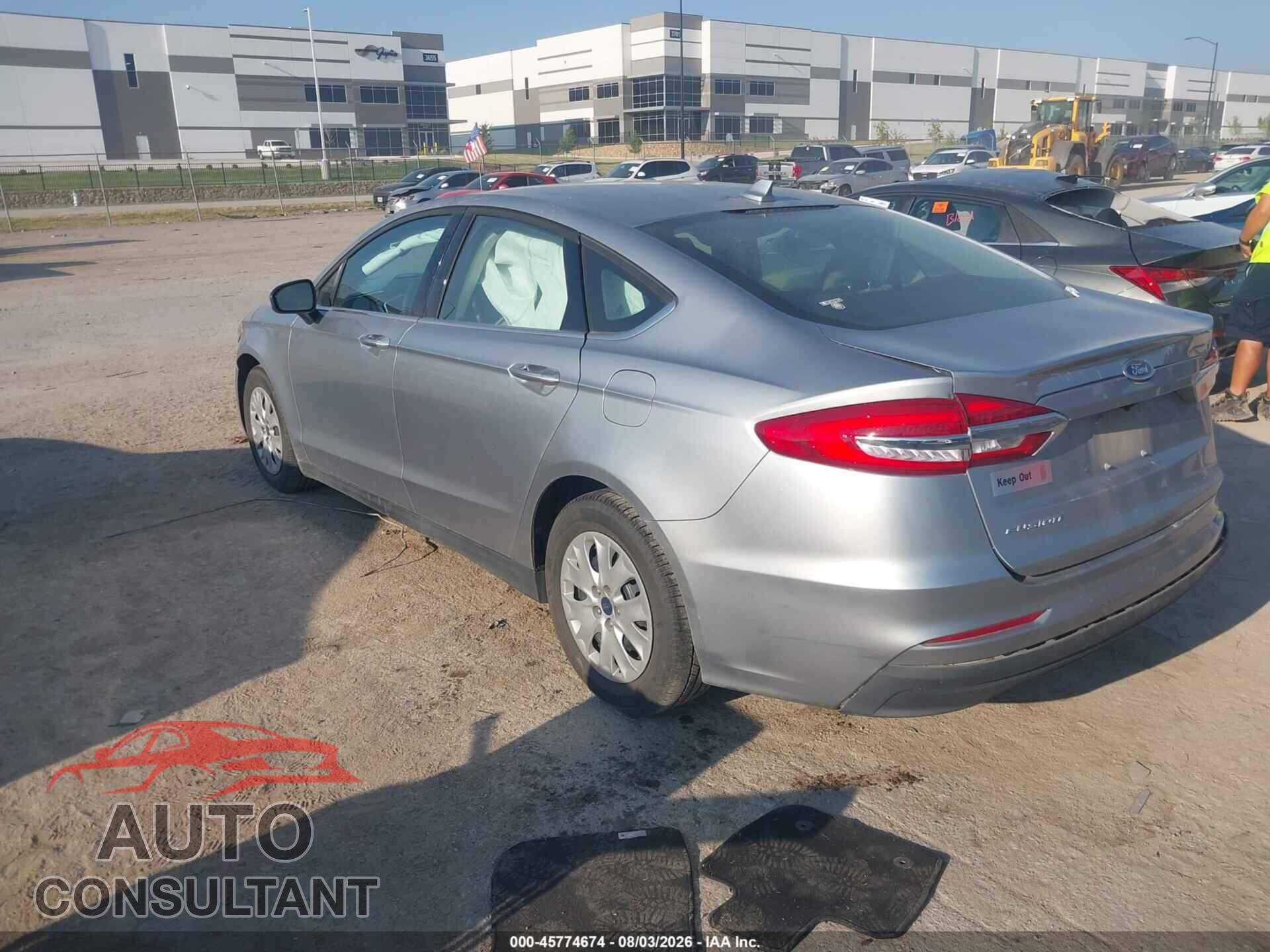 FORD FUSION 2020 - 3FA6P0G79LR227724