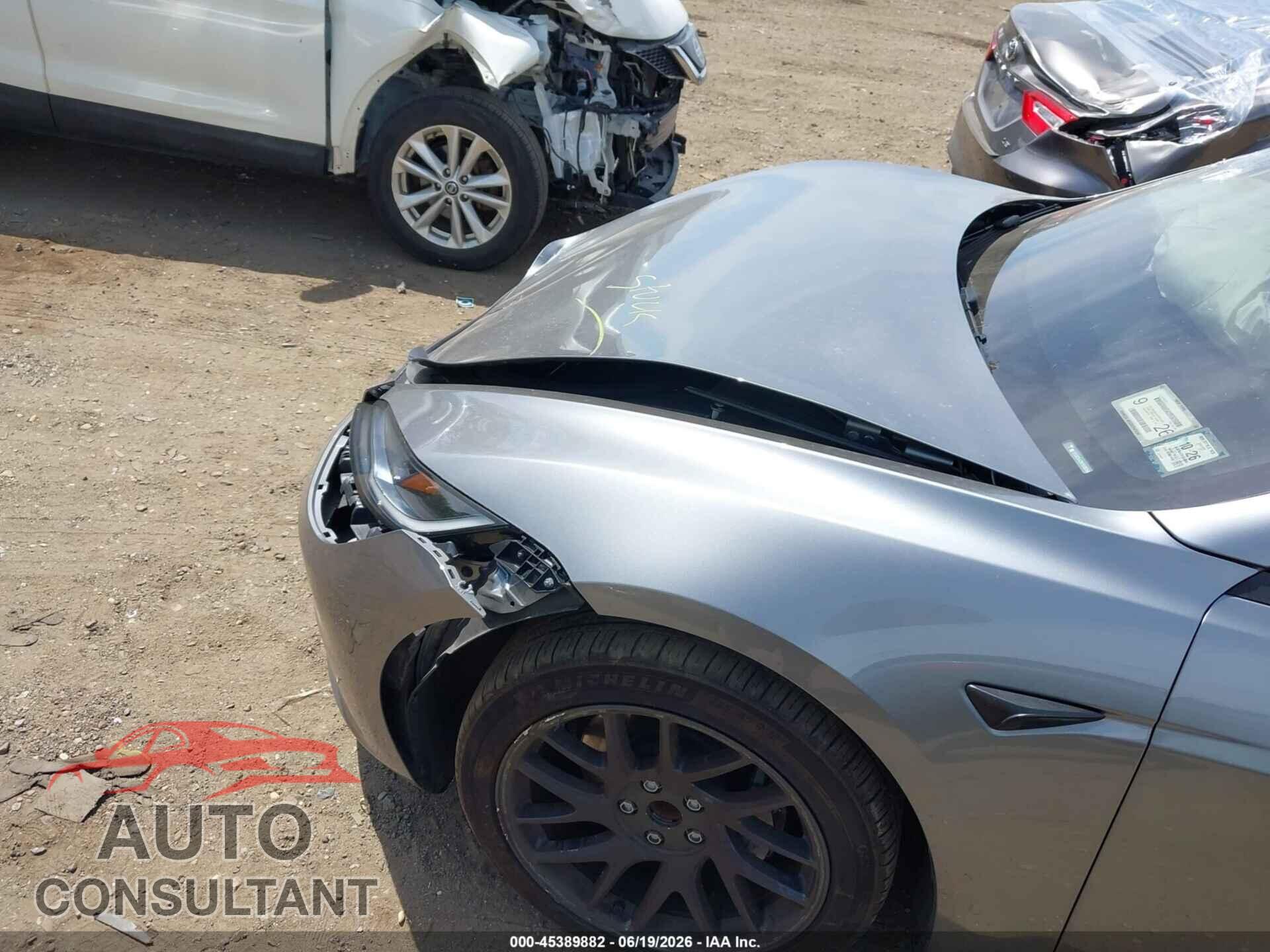 TESLA MODEL 3 2024 - 5YJ3E1EA2RF858056