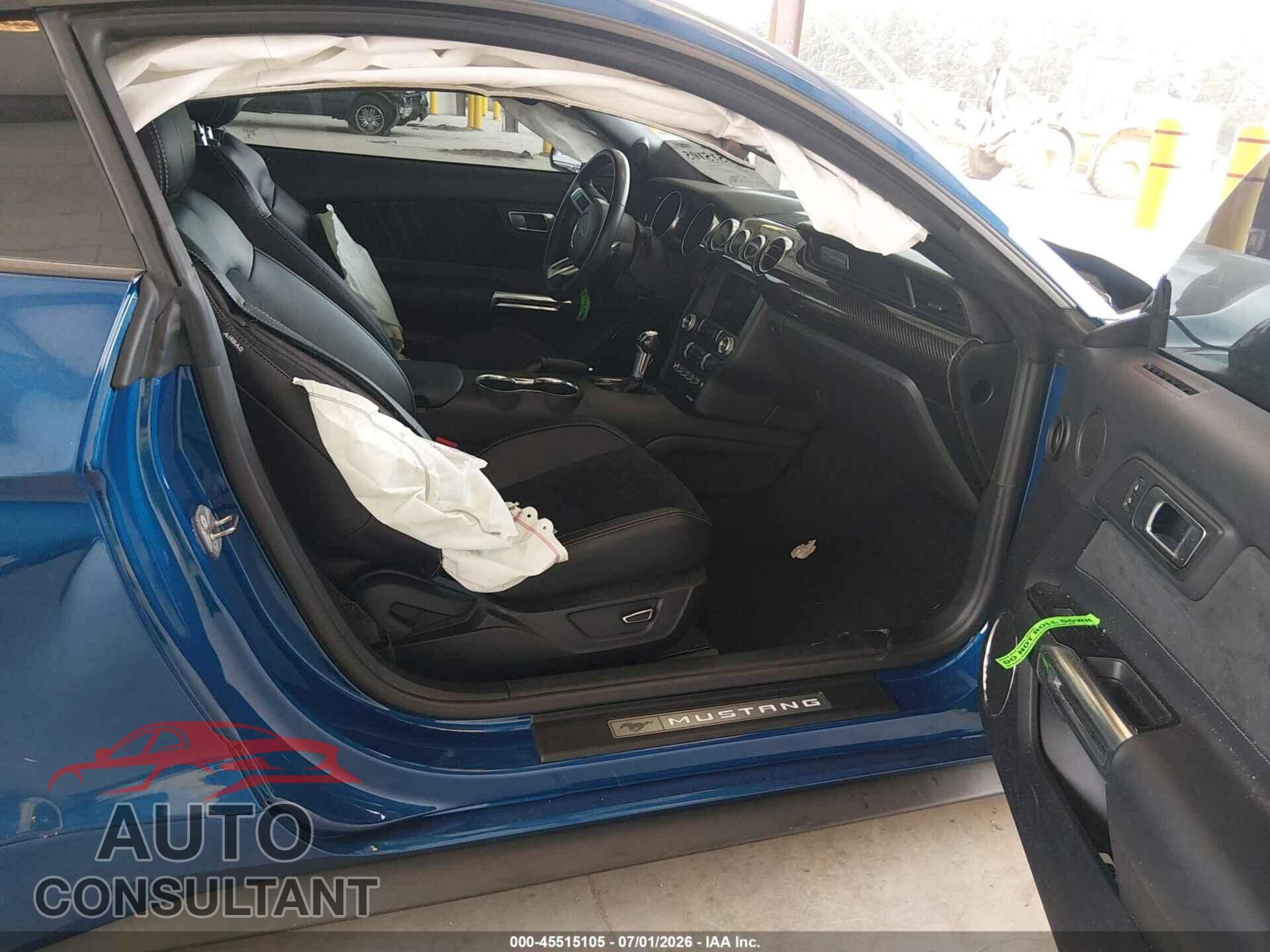 FORD MUSTANG 2018 - 1FA6P8TH1J5117571