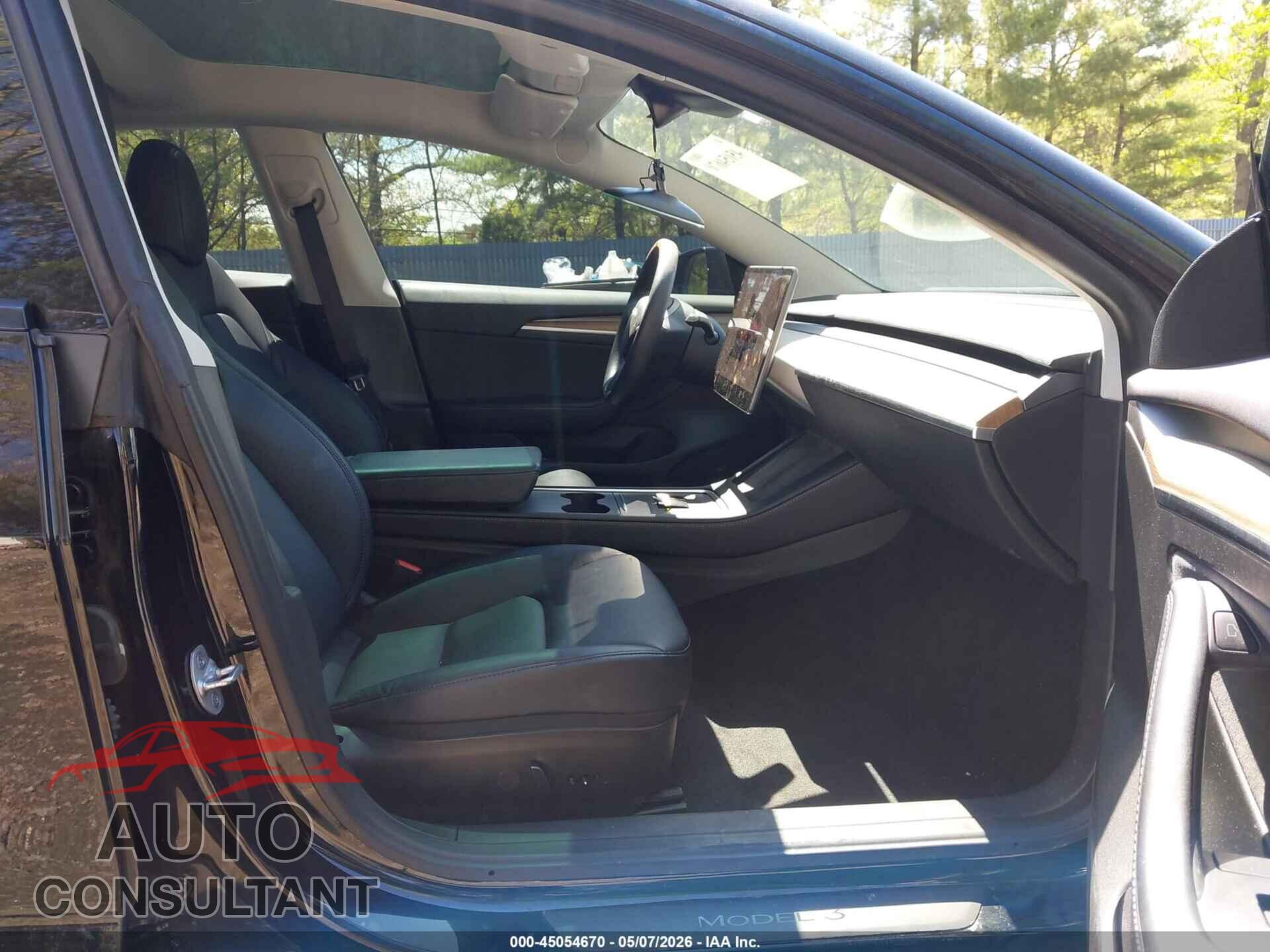 TESLA MODEL 3 2023 - 5YJ3E1EA4PF569676