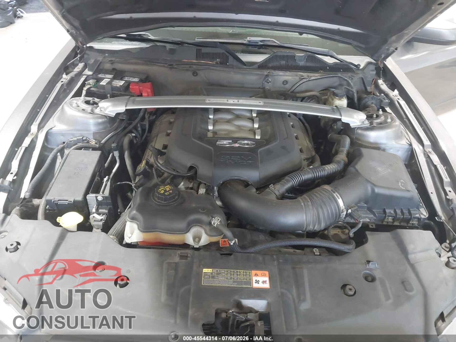 FORD MUSTANG 2014 - 1ZVBP8CF4E5284131