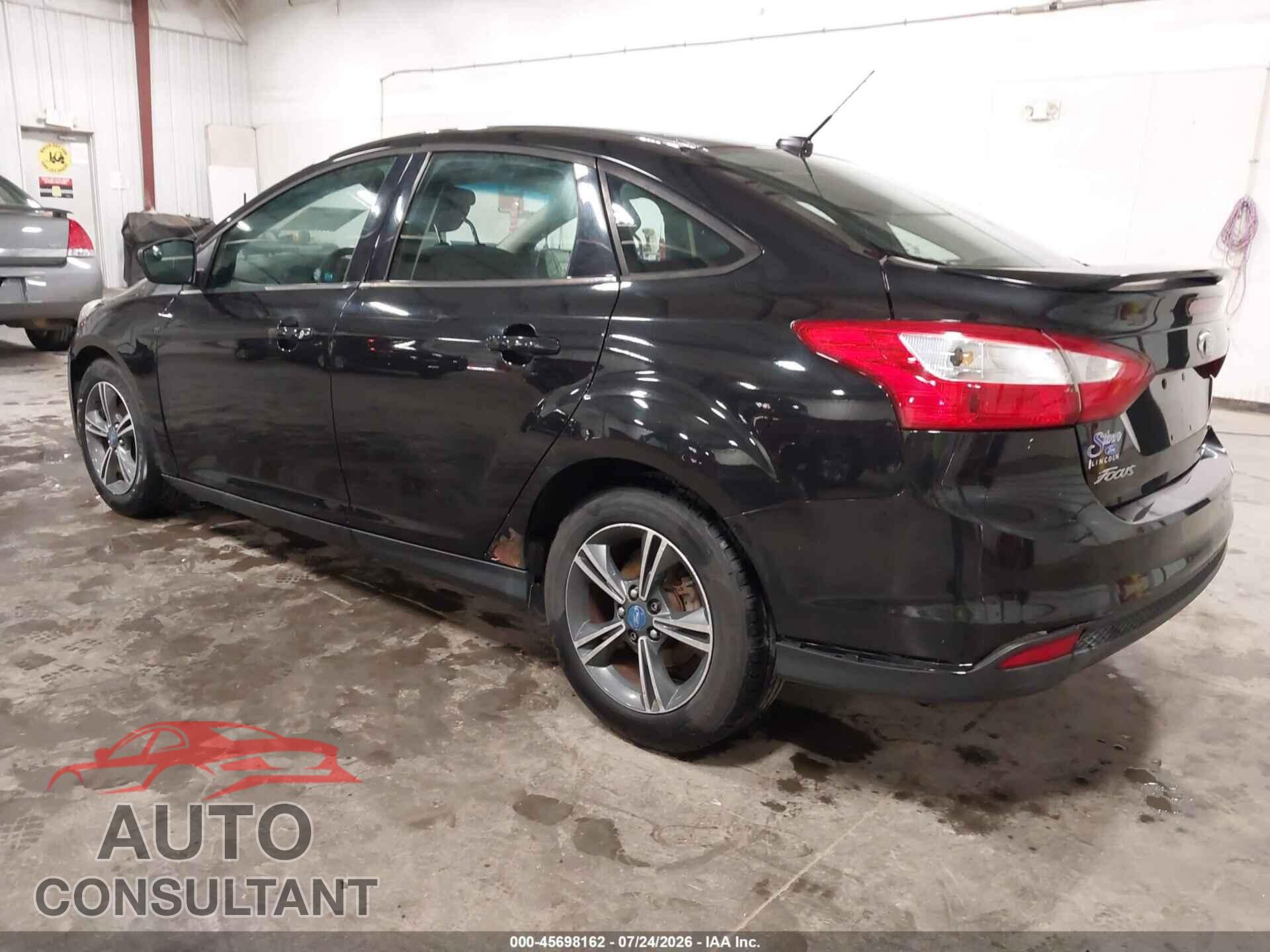 FORD FOCUS 2012 - 1FAHP3F23CL119100