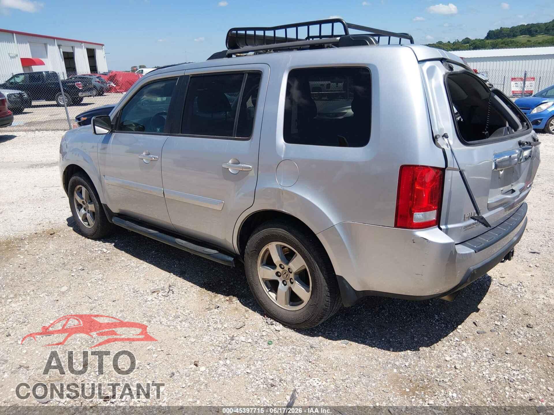 HONDA PILOT 2011 - 5FNYF4H52BB079930