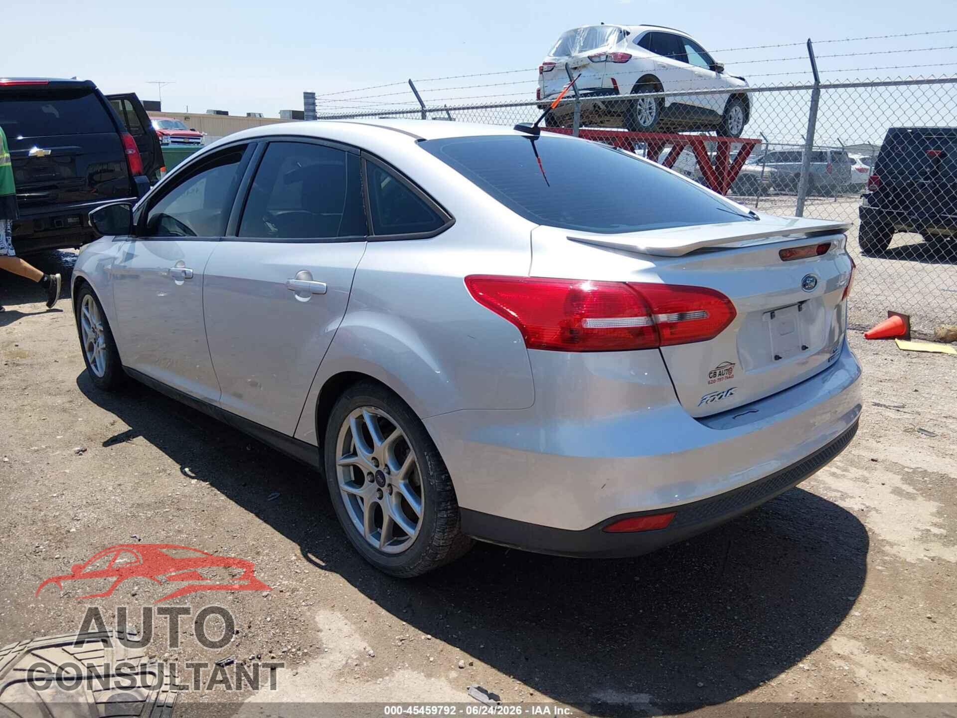 FORD FOCUS 2015 - 1FADP3F22FL255415