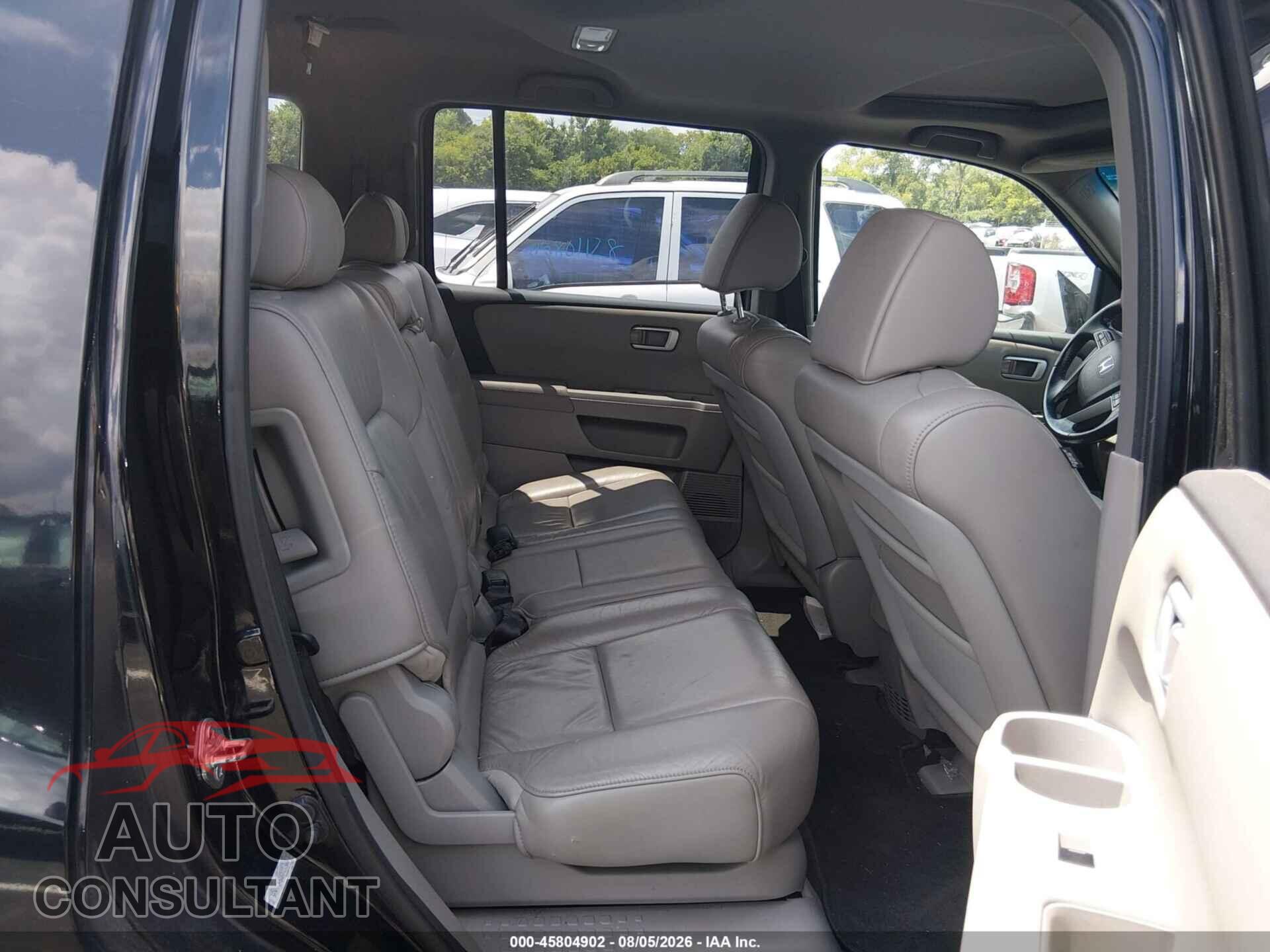 HONDA PILOT 2011 - 5FNYF3H51BB031586