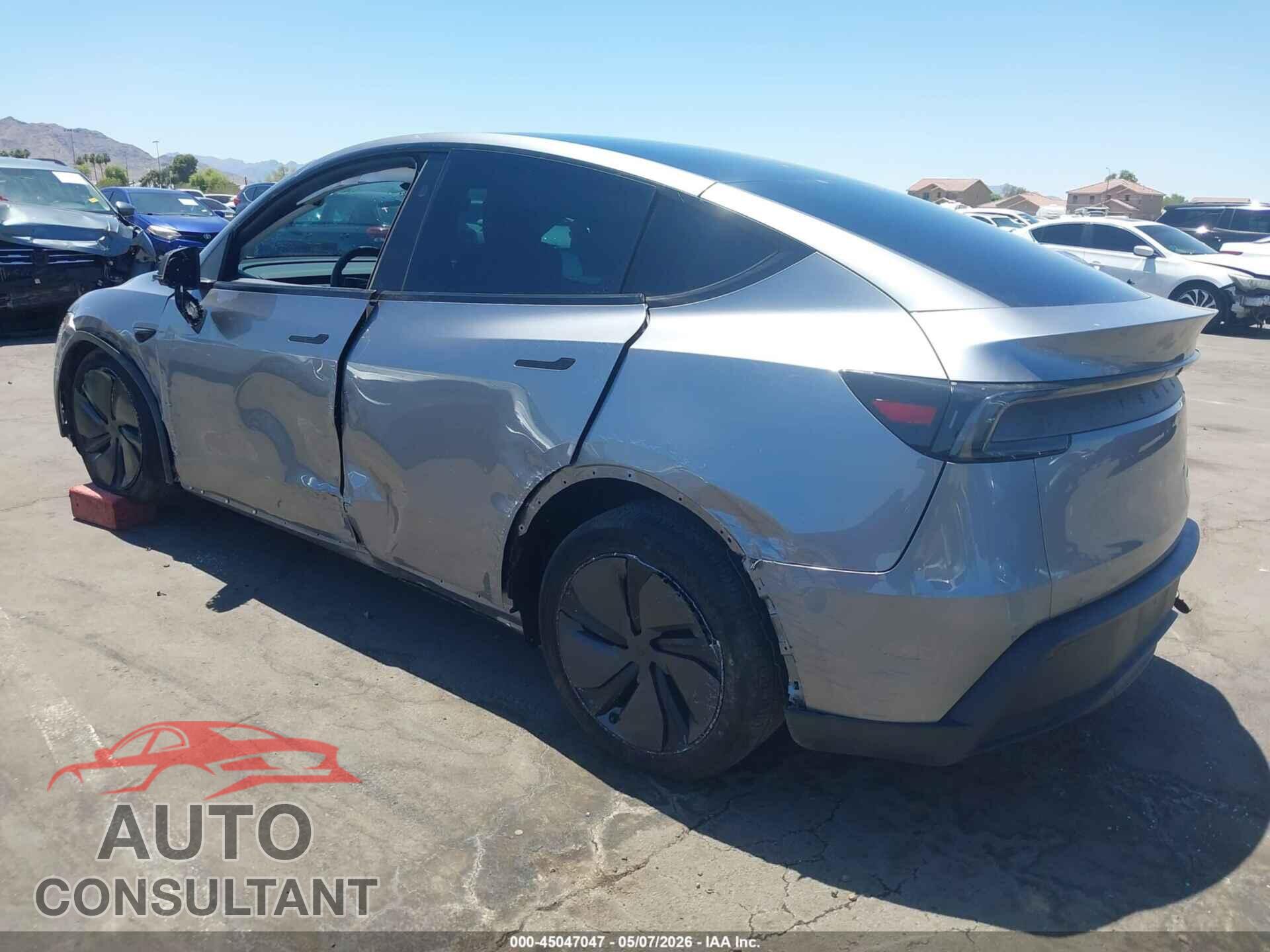 TESLA MODEL Y 2026 - 7SAYGDEE8TF342184