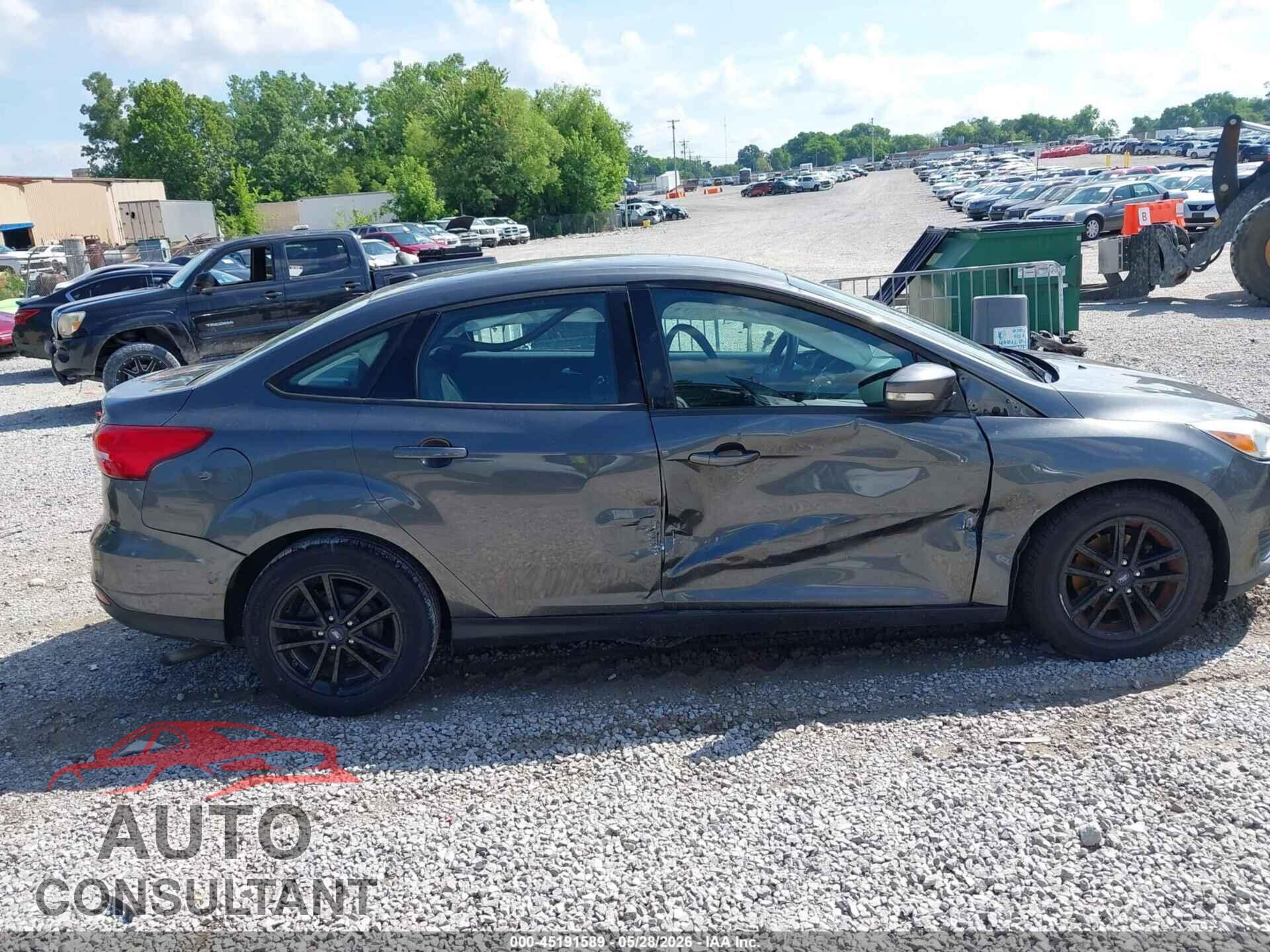 FORD FOCUS 2017 - 1FADP3F23HL286210