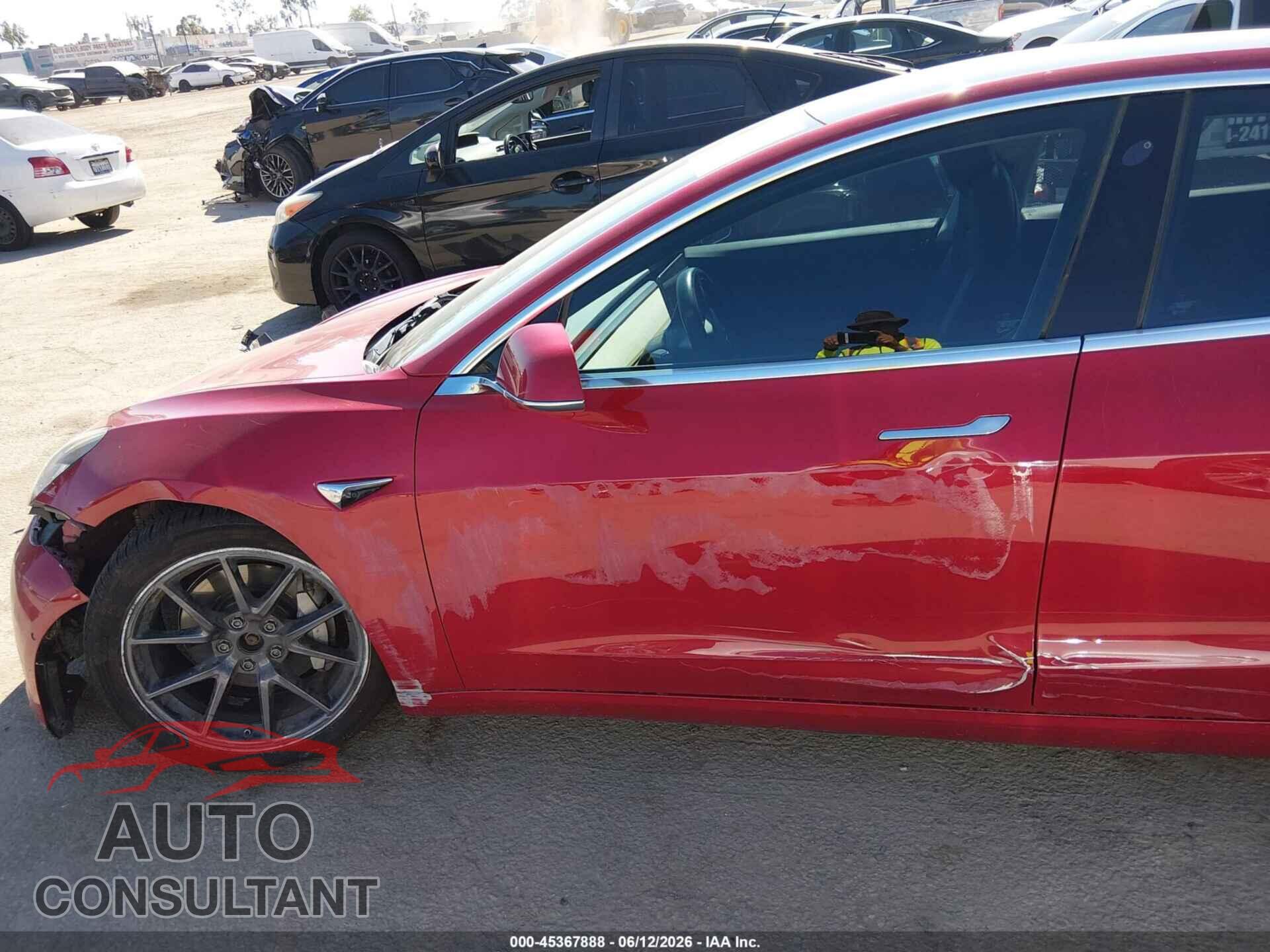 TESLA MODEL 3 2018 - 5YJ3E1EB3JF069637