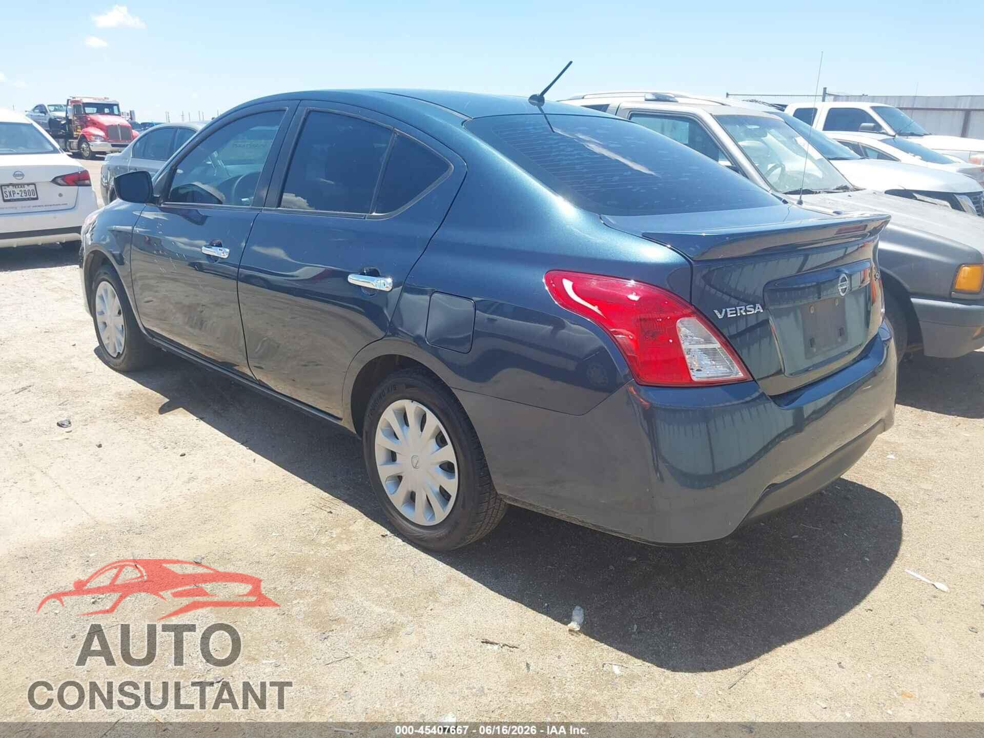 NISSAN VERSA 2017 - 3N1CN7AP3HL847762