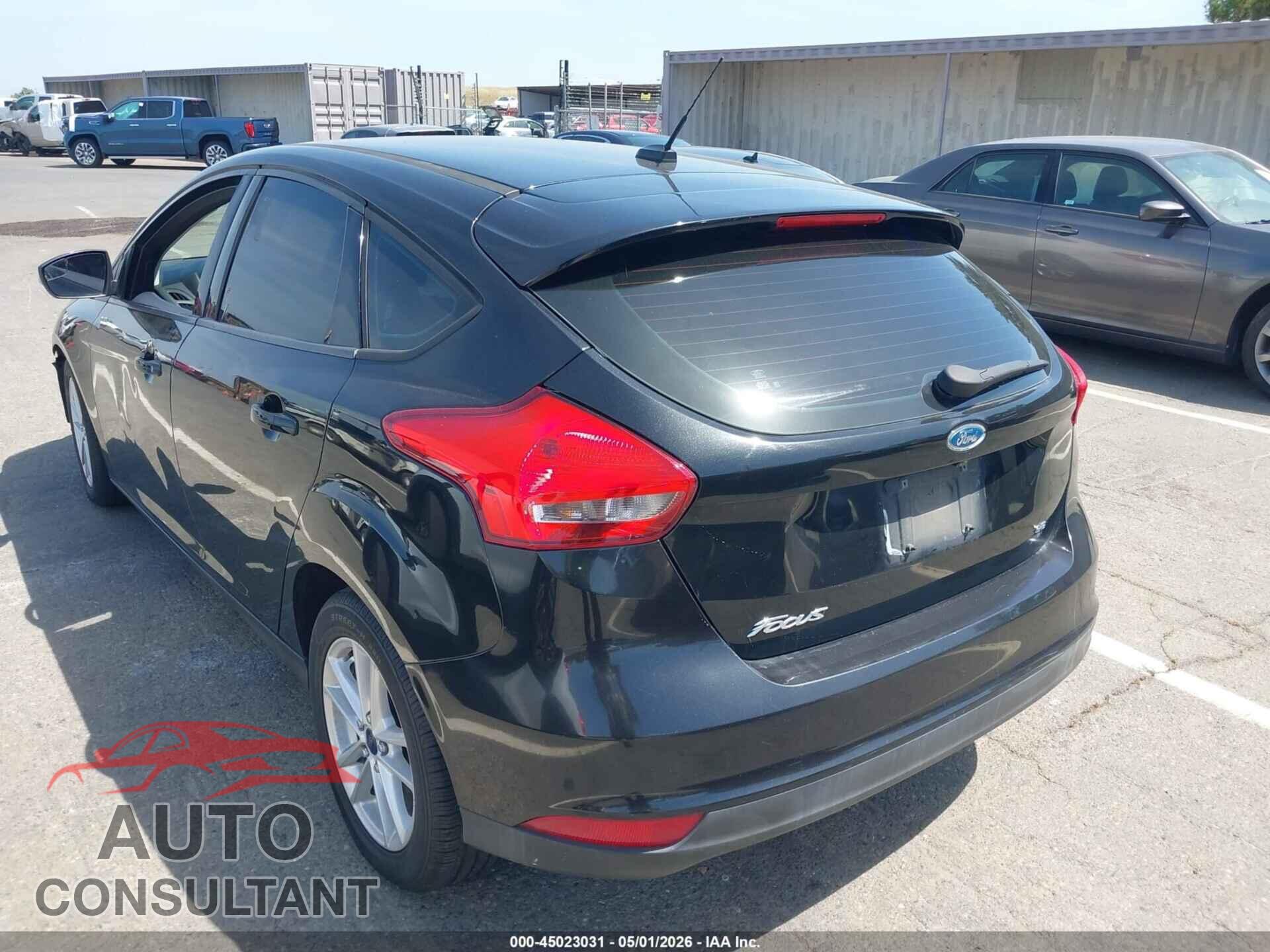 FORD FOCUS 2015 - 1FADP3K29FL349345