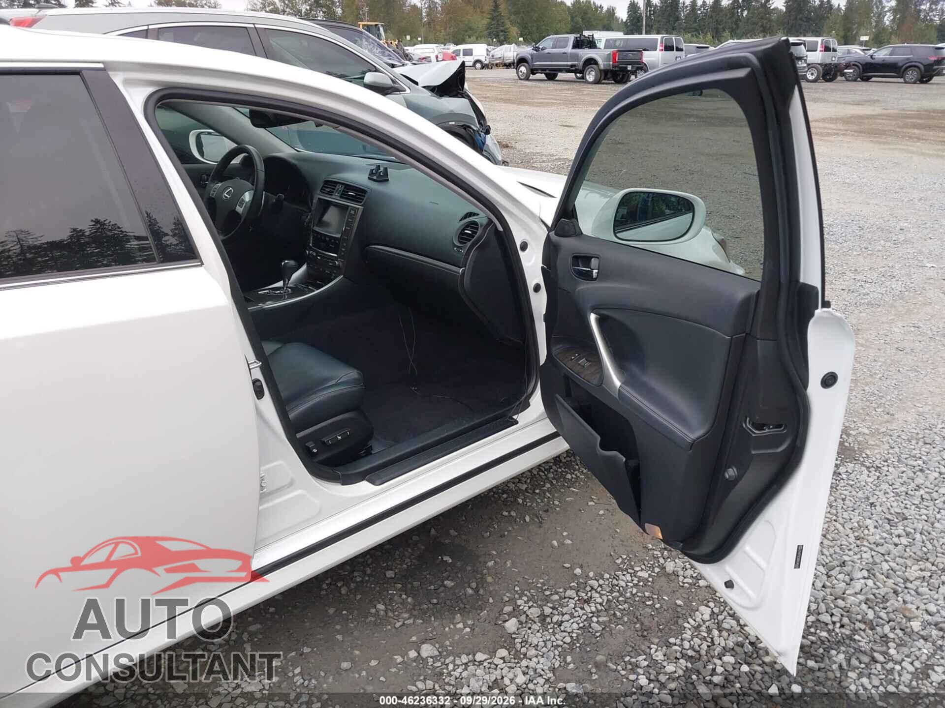 LEXUS IS 250 2011 - JTHCF5C26B5045650