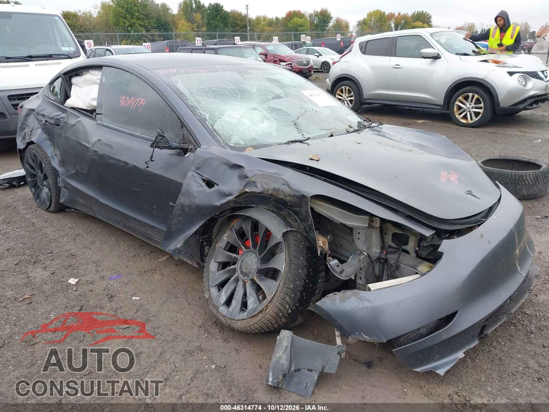 TESLA MODEL 3 2022 - 5YJ3E1EC8NF156366