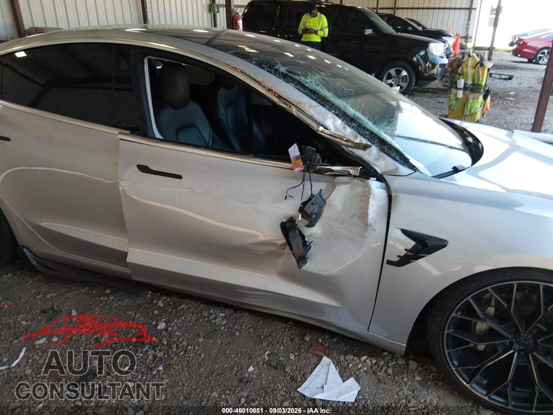 TESLA MODEL 3 2018 - 5YJ3E1EA9JF016576