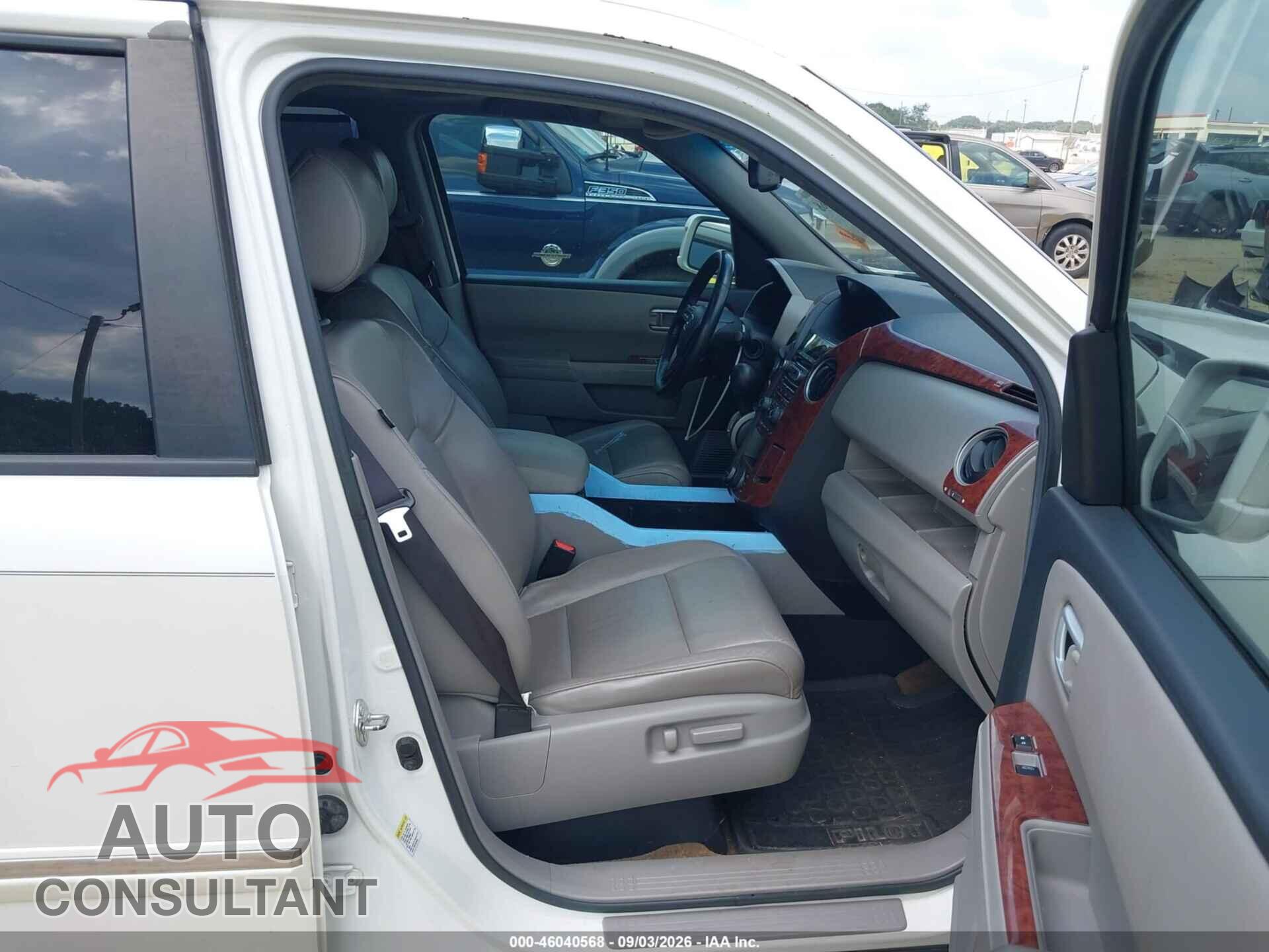 HONDA PILOT 2013 - 5FNYF3H98DB026343