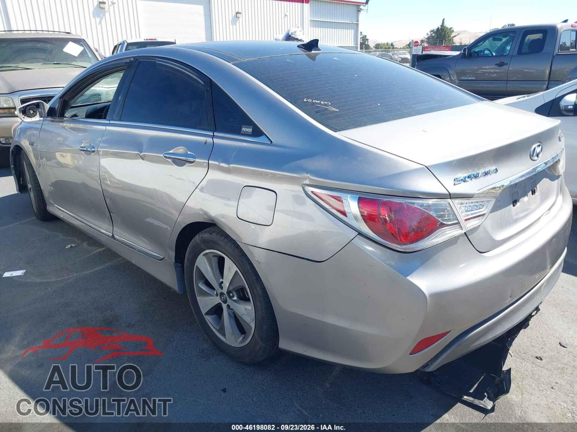 HYUNDAI SONATA HYBRID 2012 - KMHEC4A48CA036888