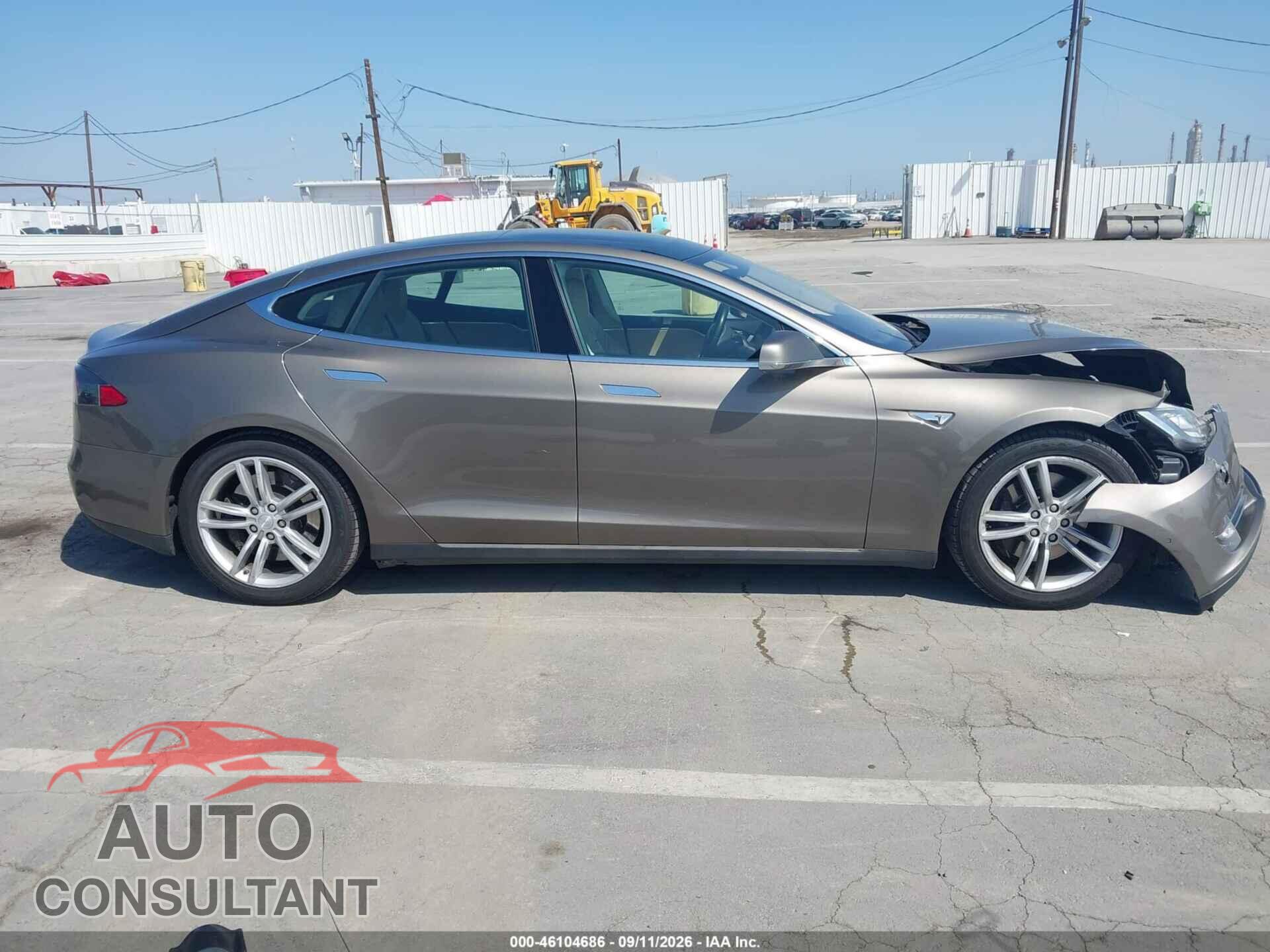 TESLA MODEL S 2015 - 5YJSA1H2XFF098756