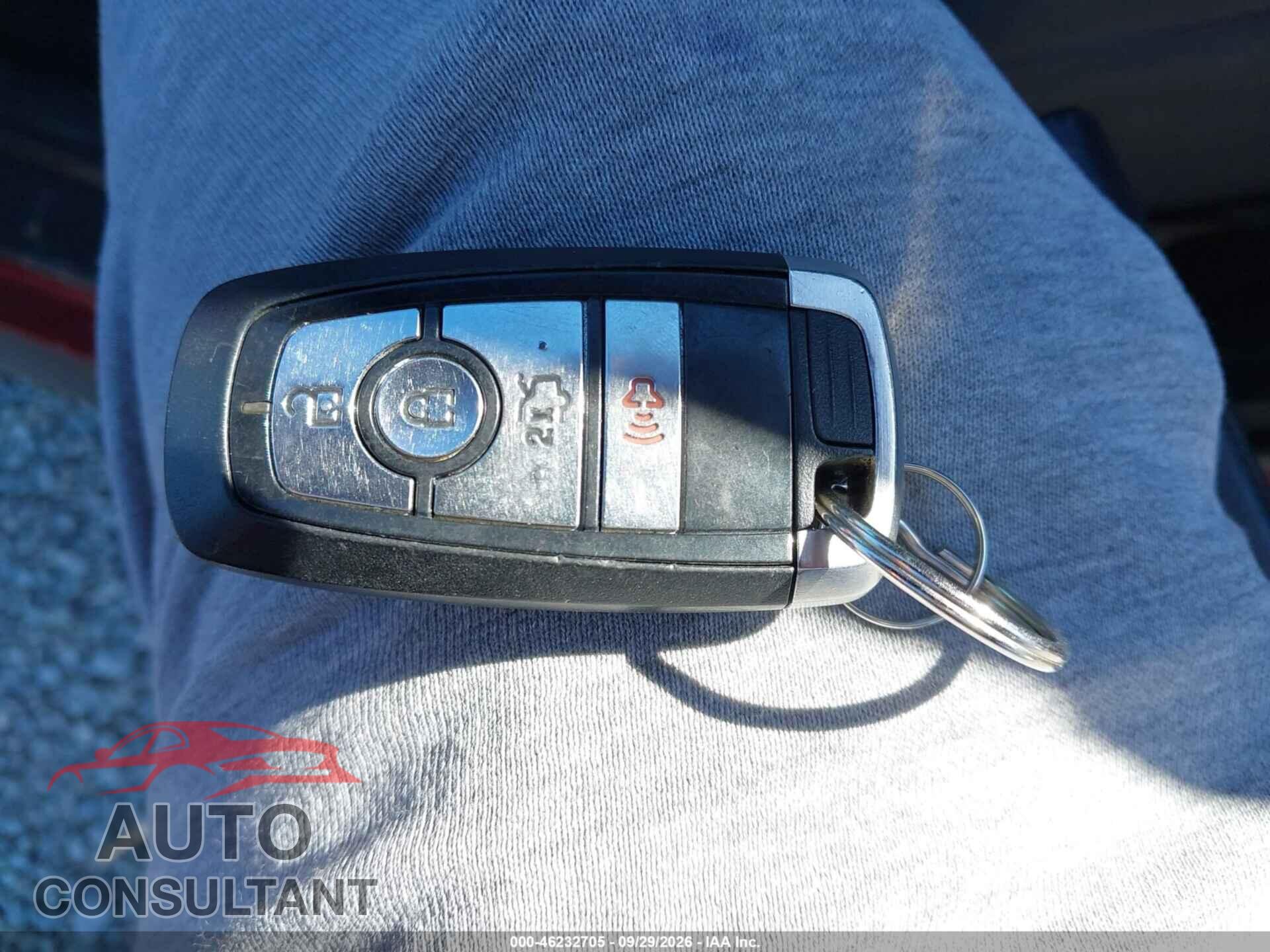 FORD MUSTANG 2018 - 1FA6P8TH5J5116410