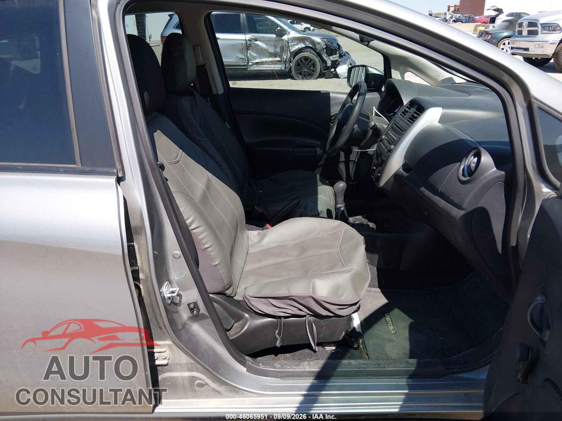 NISSAN VERSA NOTE 2015 - 3N1CE2CP4FL392322