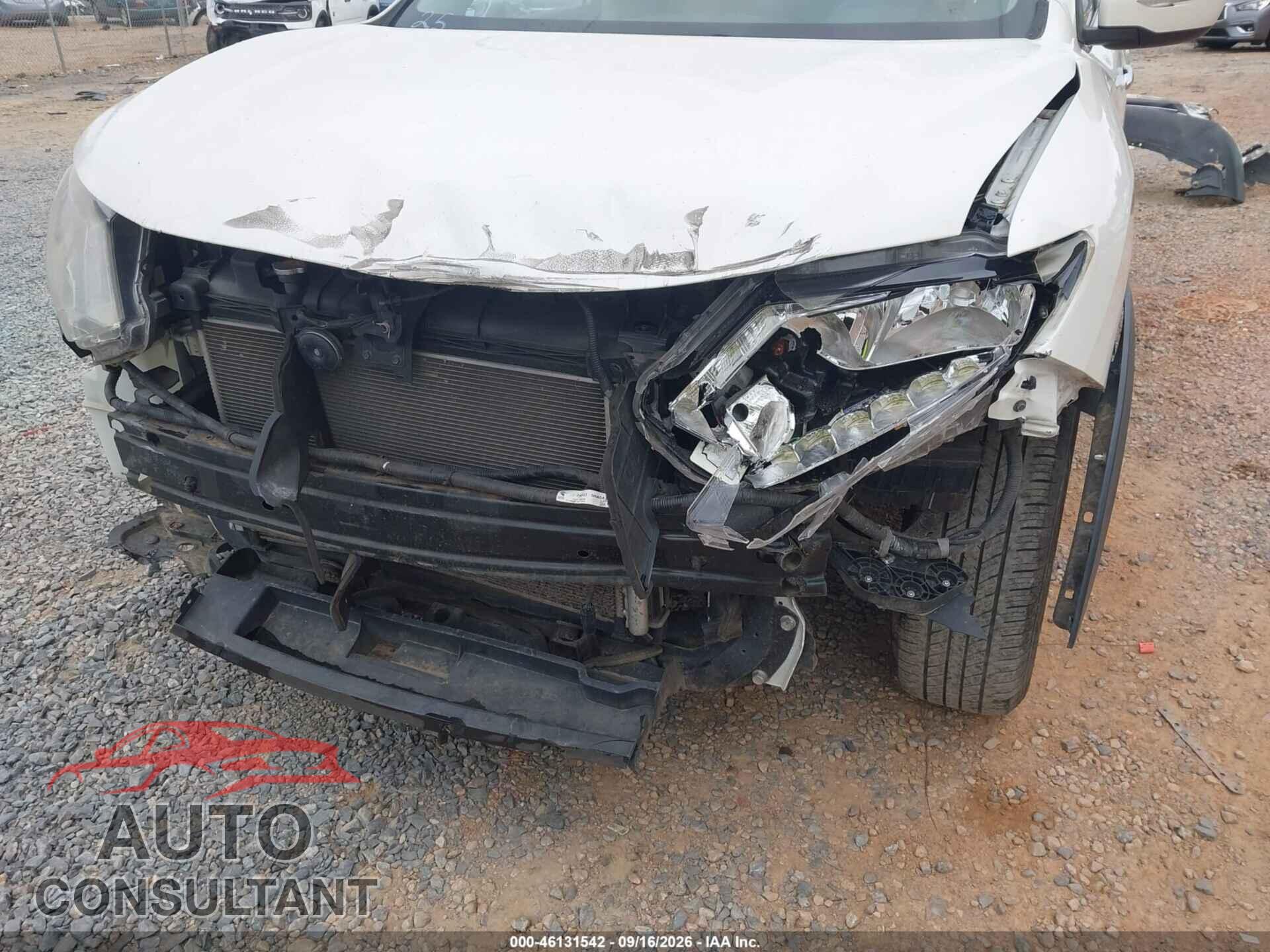 NISSAN ROGUE 2015 - KNMAT2MV1FP569632