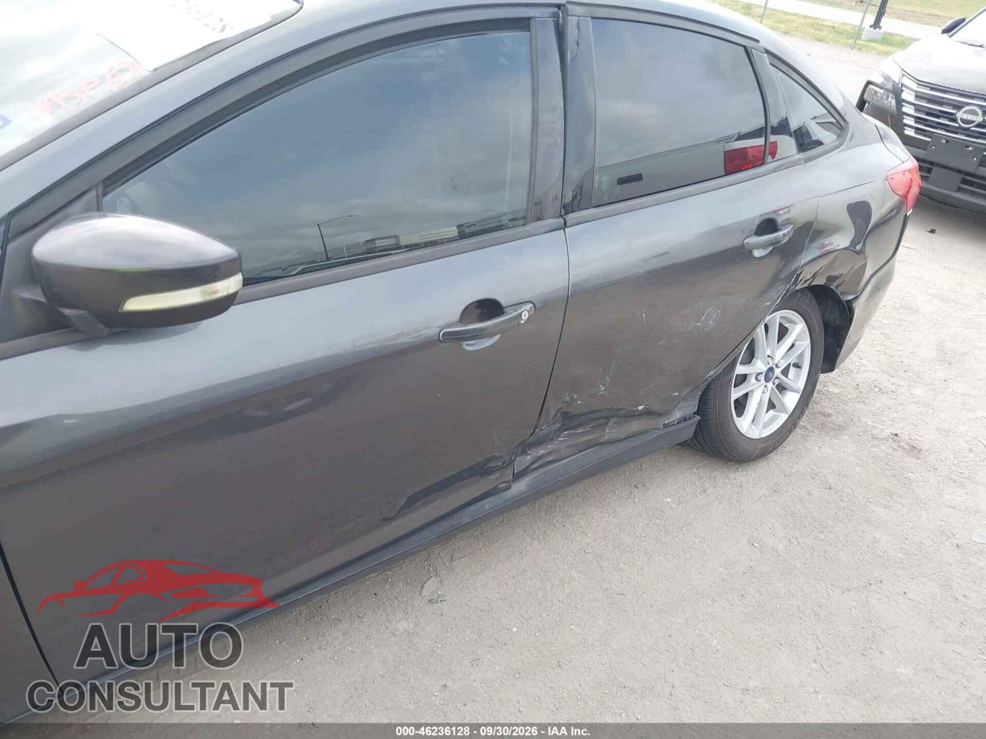 FORD FOCUS 2015 - 1FADP3F27FL207179