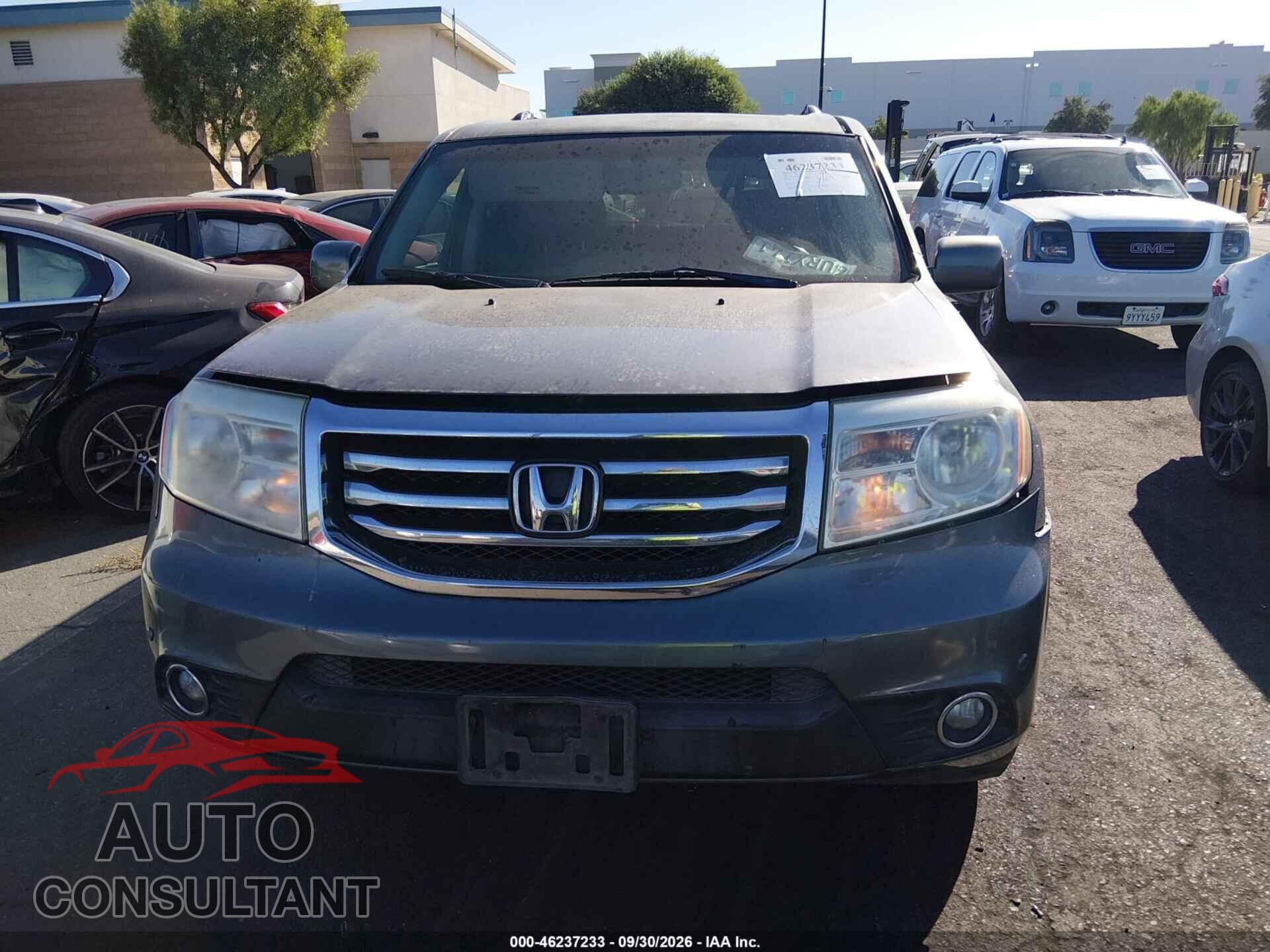 HONDA PILOT 2012 - 5FNYF3H98CB013137