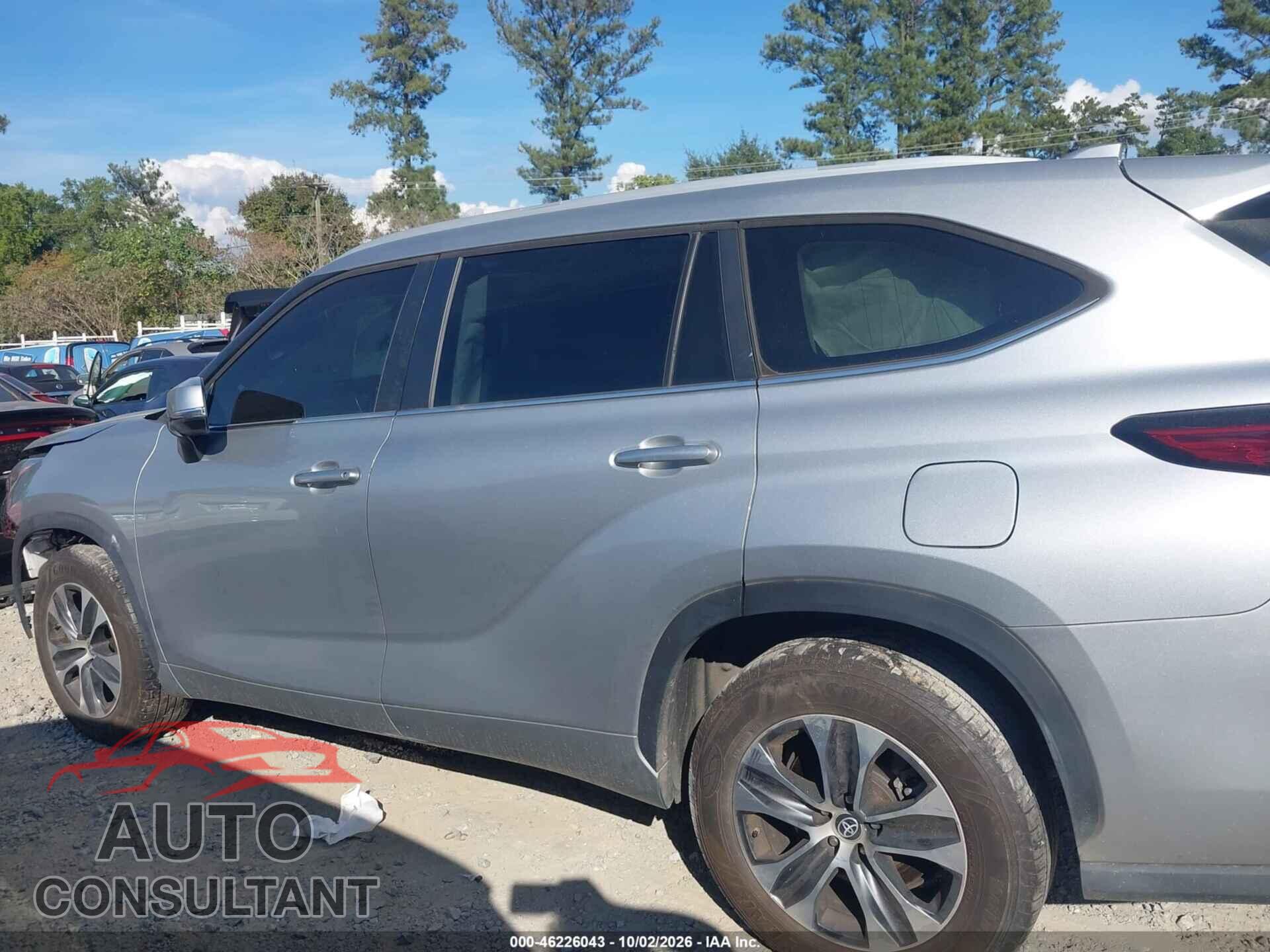TOYOTA HIGHLANDER 2023 - 5TDKDRAH5PS013811